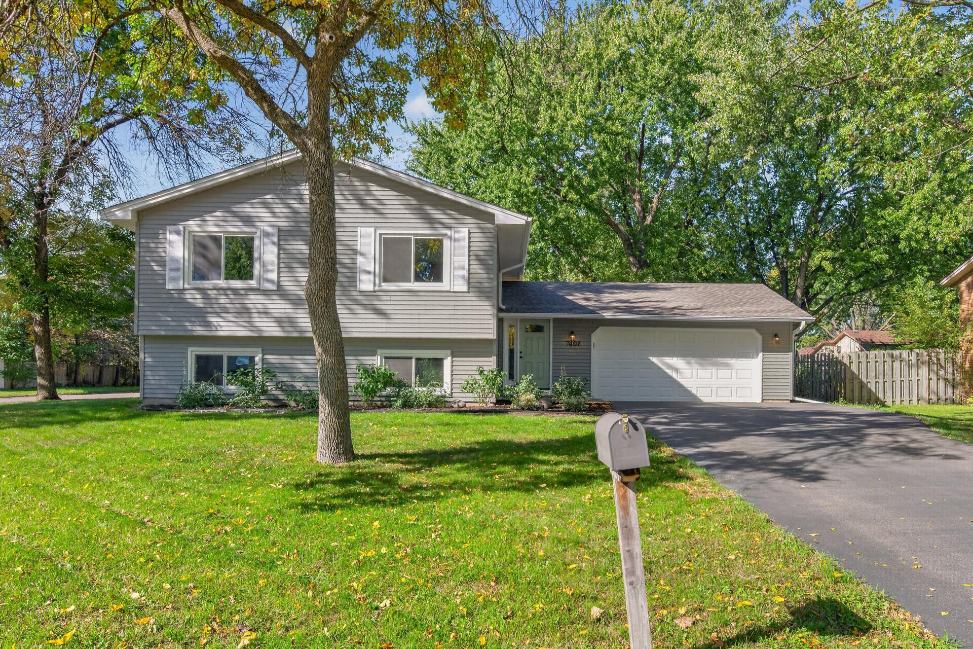 View of Residential at 7401 James Avenue, Brooklyn Park MN 55444, Brooklyn Park (2 of 50) - Mike Wilen | Minnesota Team Real Estate