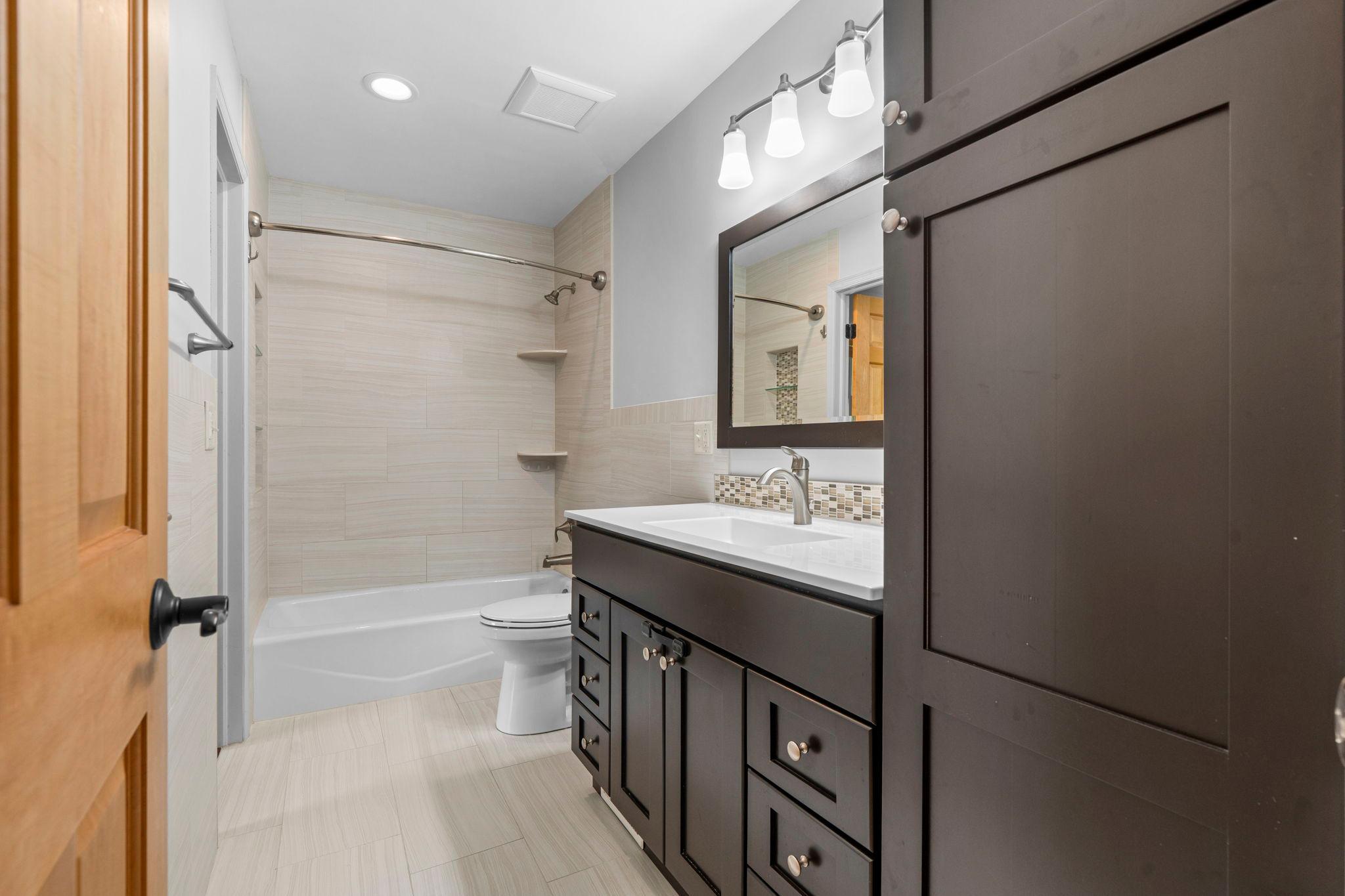 View of Residential at 3404 Owasso Street, Shoreview MN 55126, Shoreview (32 of 35) - Mike Wilen | Minnesota Team Real Estate