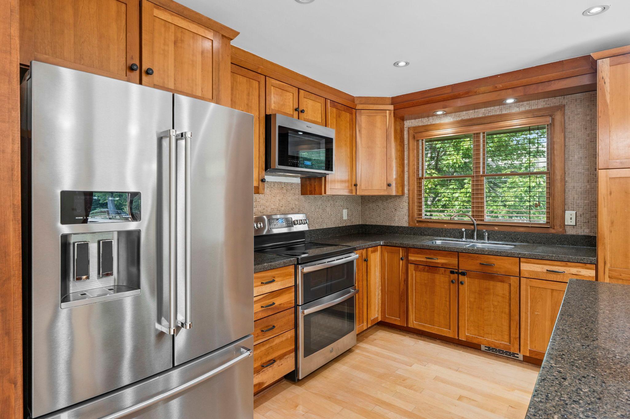 View of Residential at 3404 Owasso Street, Shoreview MN 55126, Shoreview (26 of 35) - Mike Wilen | Minnesota Team Real Estate