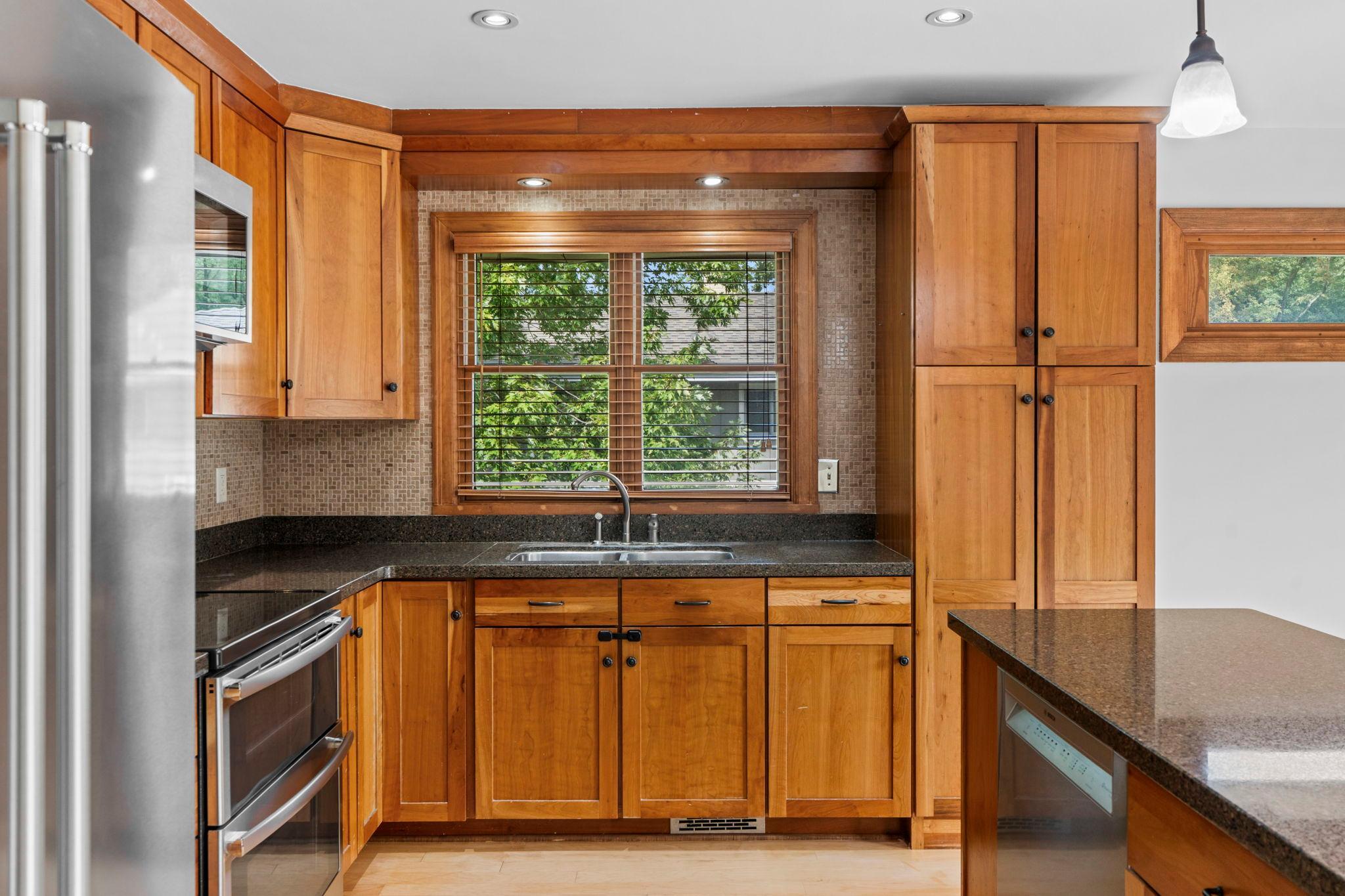 View of Residential at 3404 Owasso Street, Shoreview MN 55126, Shoreview (25 of 35) - Mike Wilen | Minnesota Team Real Estate