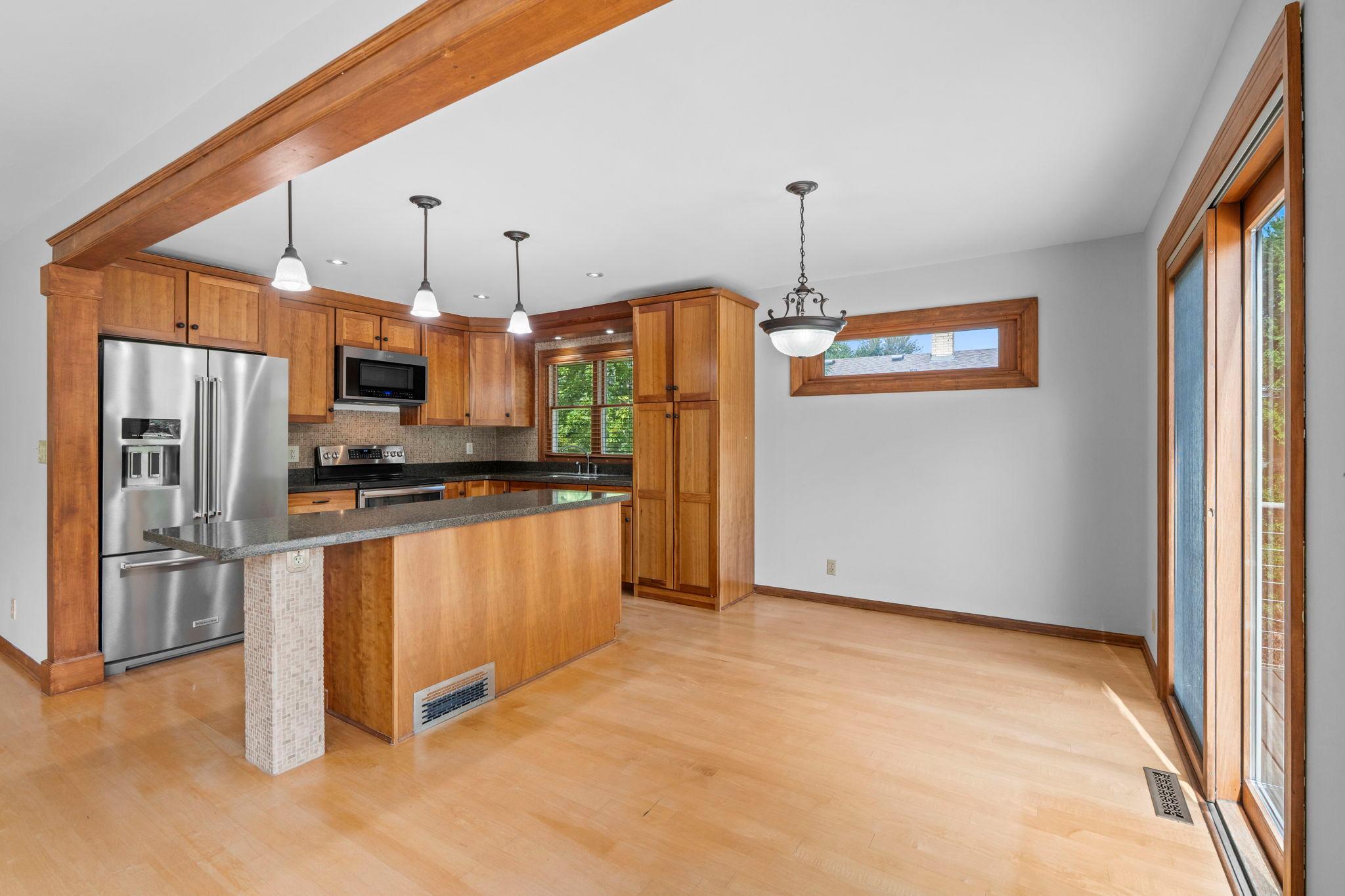 View of Residential at 3404 Owasso Street, Shoreview MN 55126, Shoreview (19 of 35) - Mike Wilen | Minnesota Team Real Estate
