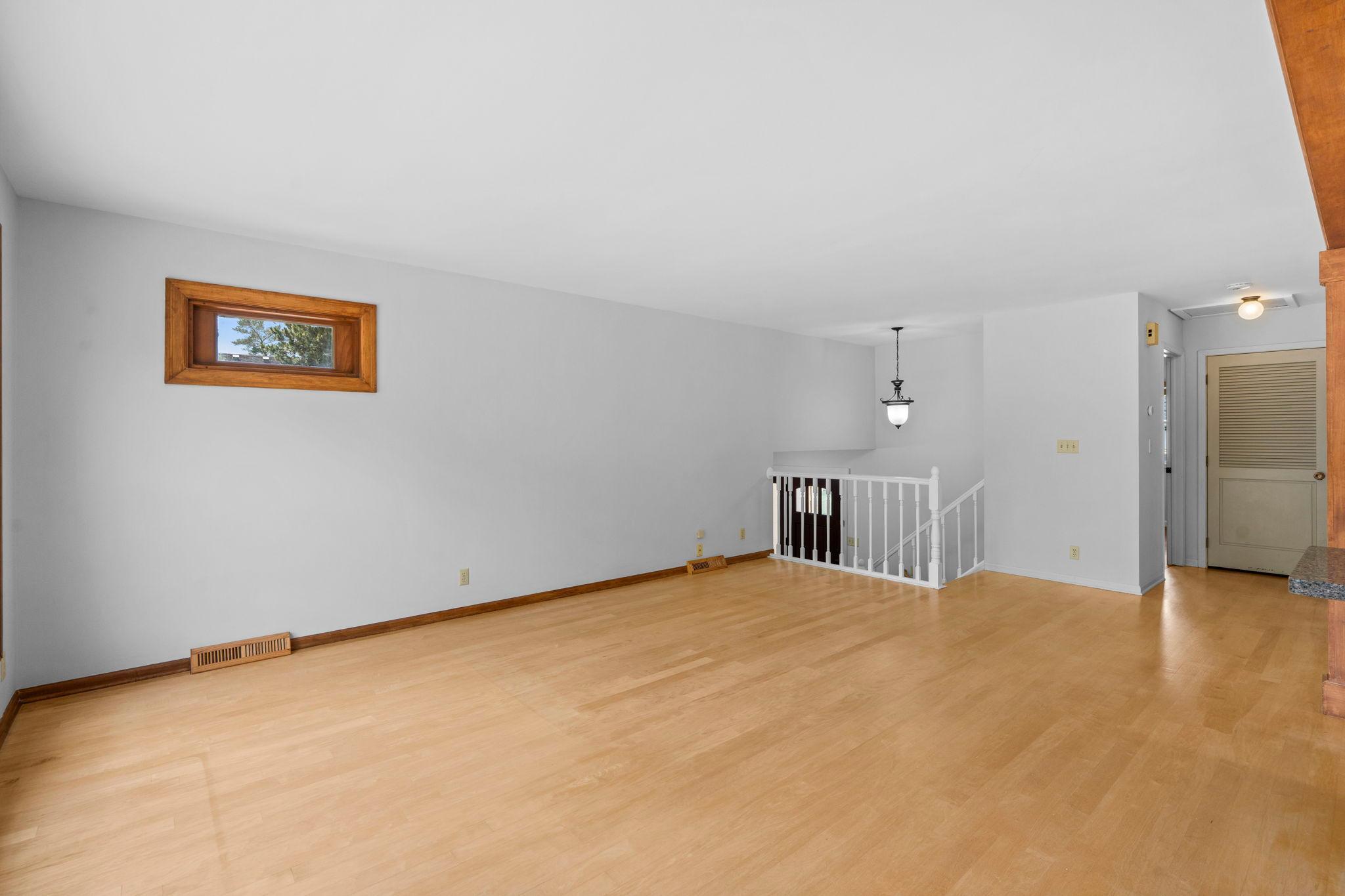 View of Residential at 3404 Owasso Street, Shoreview MN 55126, Shoreview (18 of 35) - Mike Wilen | Minnesota Team Real Estate