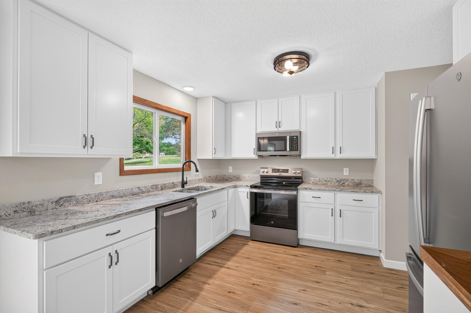 View of Single Family at 18212 Ginavale Lane, Eden Prairie - Mike Wilen | Minnesota Team Real Estate