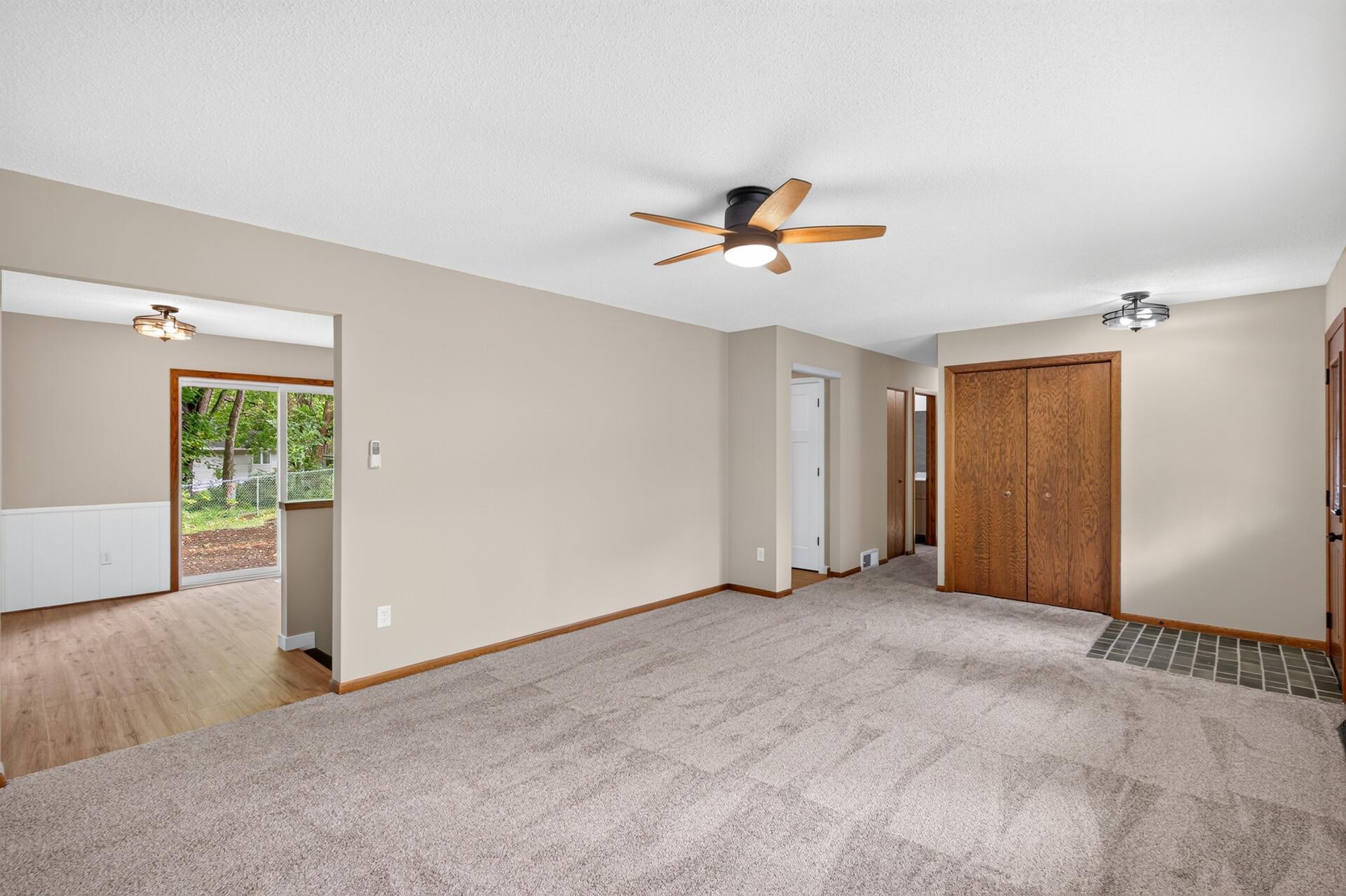 View of Residential at 18212 Ginavale Lane, Eden Prairie MN 55346, Eden Prairie (8 of 39) - Mike Wilen | Minnesota Team Real Estate