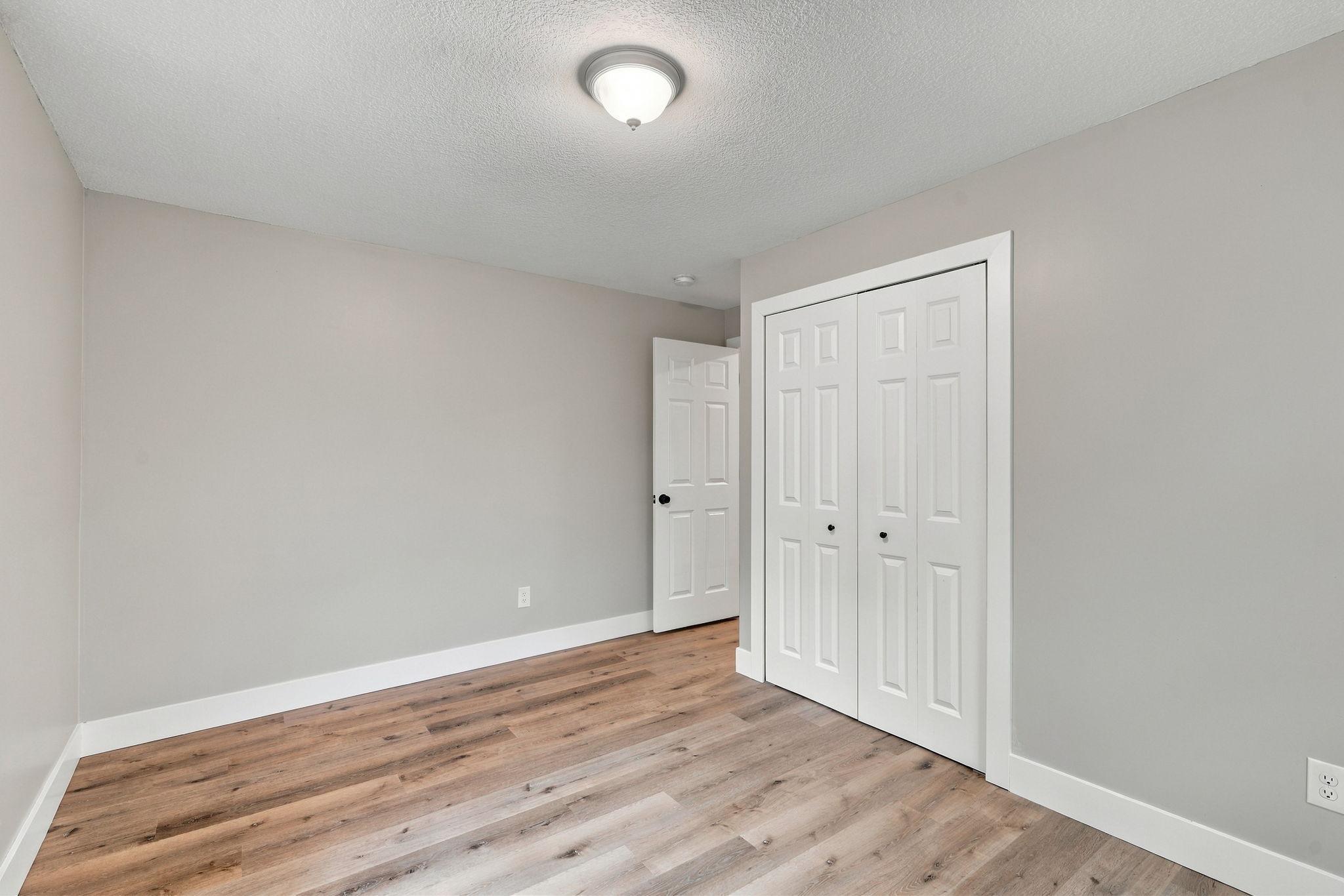 View of Residential Income at 3813 Brunswick Avenue, Saint Louis Park MN 55416, Saint Louis Park (17 of 33) - Mike Wilen | Minnesota Team Real Estate