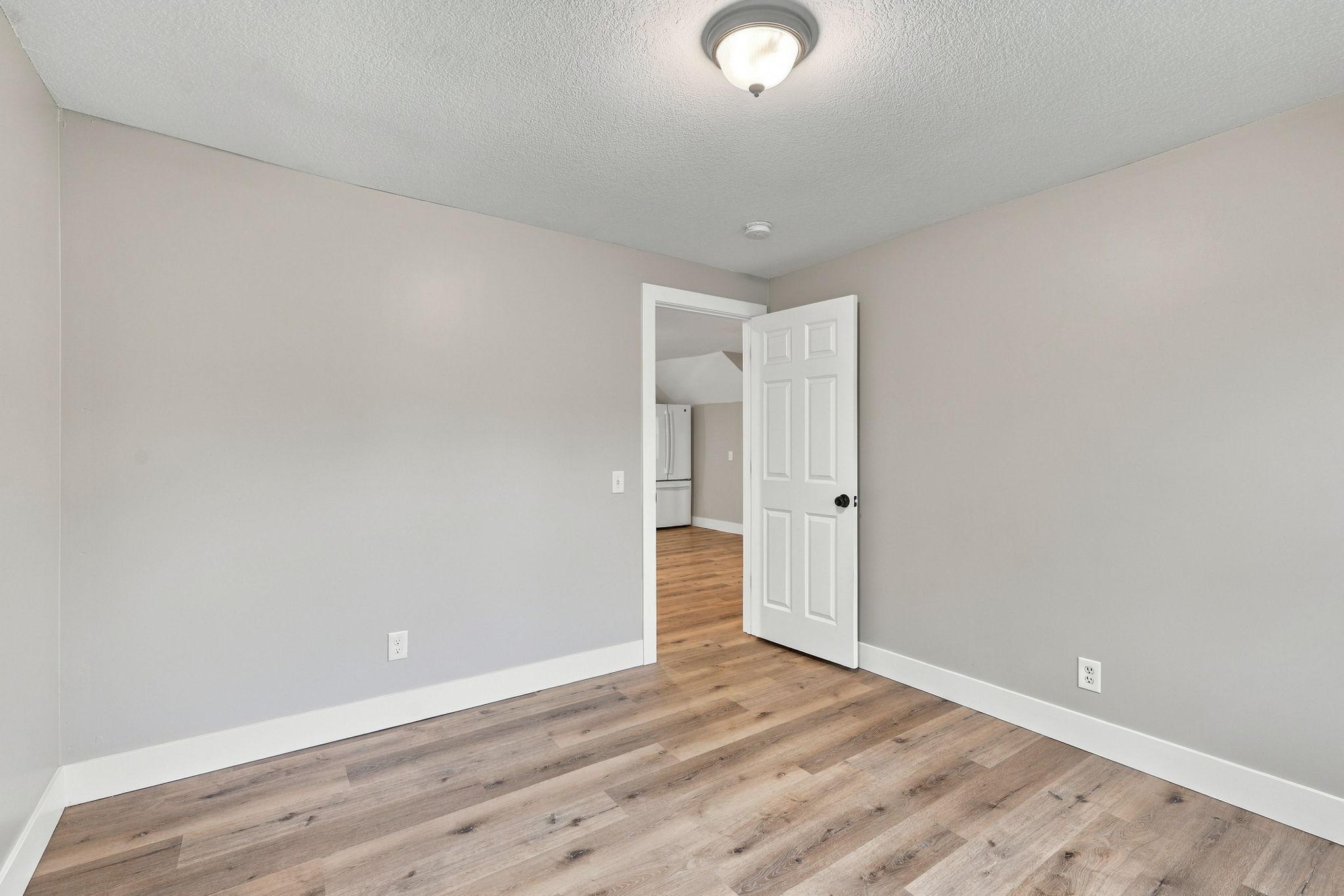 View of Residential Income at 3813 Brunswick Avenue, Saint Louis Park MN 55416, Saint Louis Park (15 of 33) - Mike Wilen | Minnesota Team Real Estate