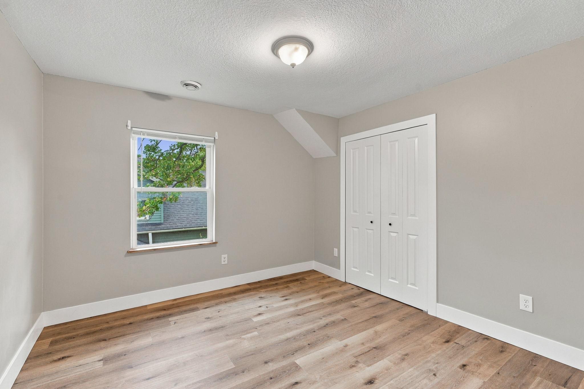 View of Residential Income at 3813 Brunswick Avenue, Saint Louis Park MN 55416, Saint Louis Park (14 of 33) - Mike Wilen | Minnesota Team Real Estate