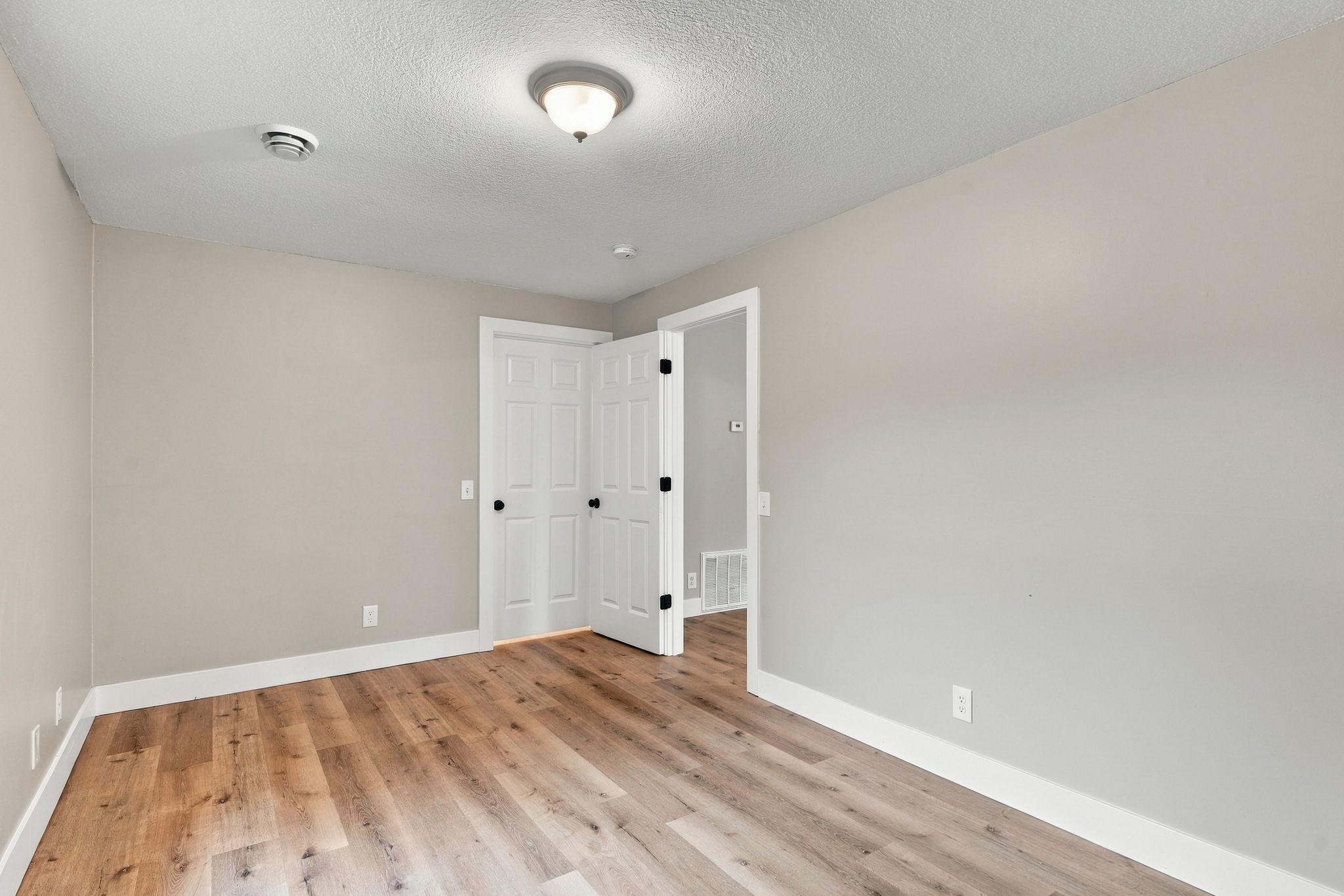 View of Residential Income at 3813 Brunswick Avenue, Saint Louis Park MN 55416, Saint Louis Park (12 of 33) - Mike Wilen | Minnesota Team Real Estate