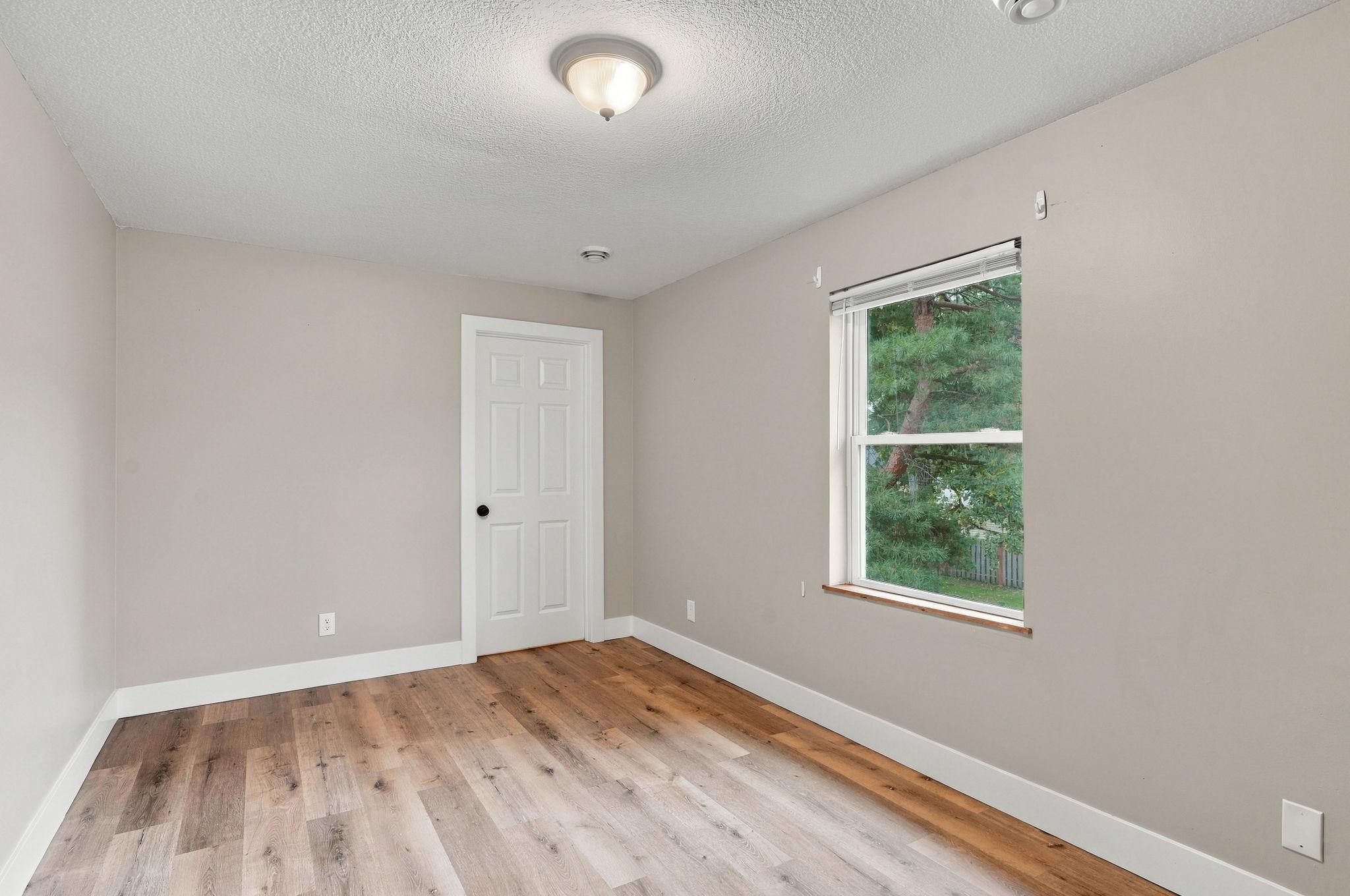 View of Residential Income at 3813 Brunswick Avenue, Saint Louis Park MN 55416, Saint Louis Park (11 of 33) - Mike Wilen | Minnesota Team Real Estate