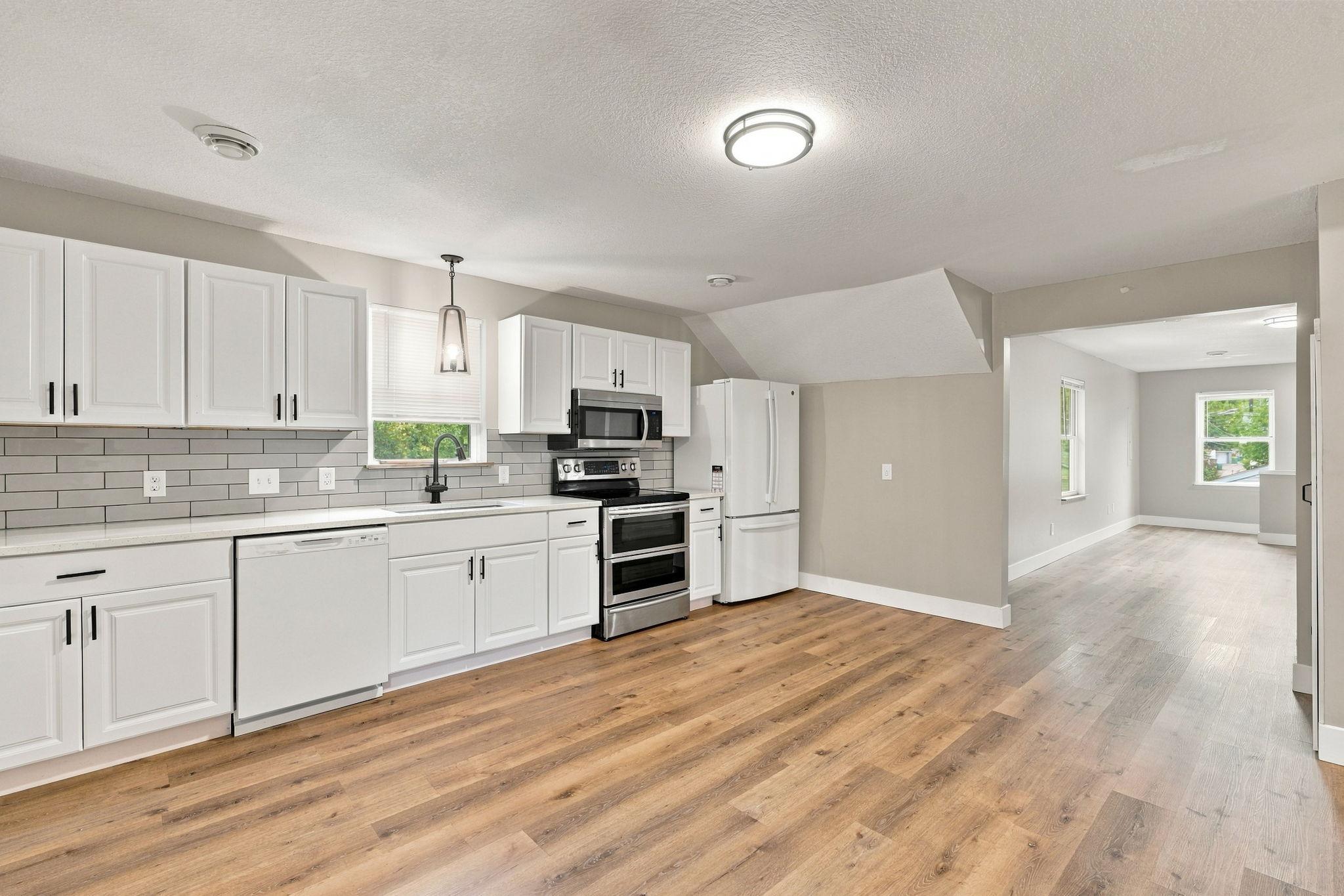 View of Residential Income at 3813 Brunswick Avenue, Saint Louis Park MN 55416, Saint Louis Park (6 of 33) - Mike Wilen | Minnesota Team Real Estate