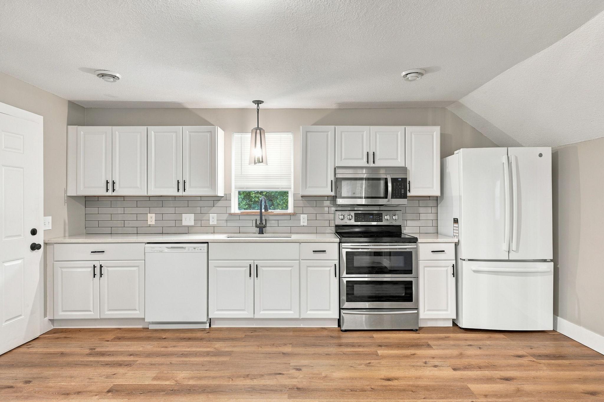 View of Residential Income at 3813 Brunswick Avenue, Saint Louis Park MN 55416, Saint Louis Park (5 of 33) - Mike Wilen | Minnesota Team Real Estate