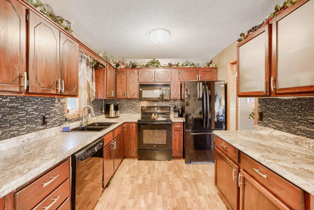 View of Residential at 6078 Kalland Drive, Albertville MN 55301, Albertville (4 of 20) - Mike Wilen | Minnesota Team Real Estate