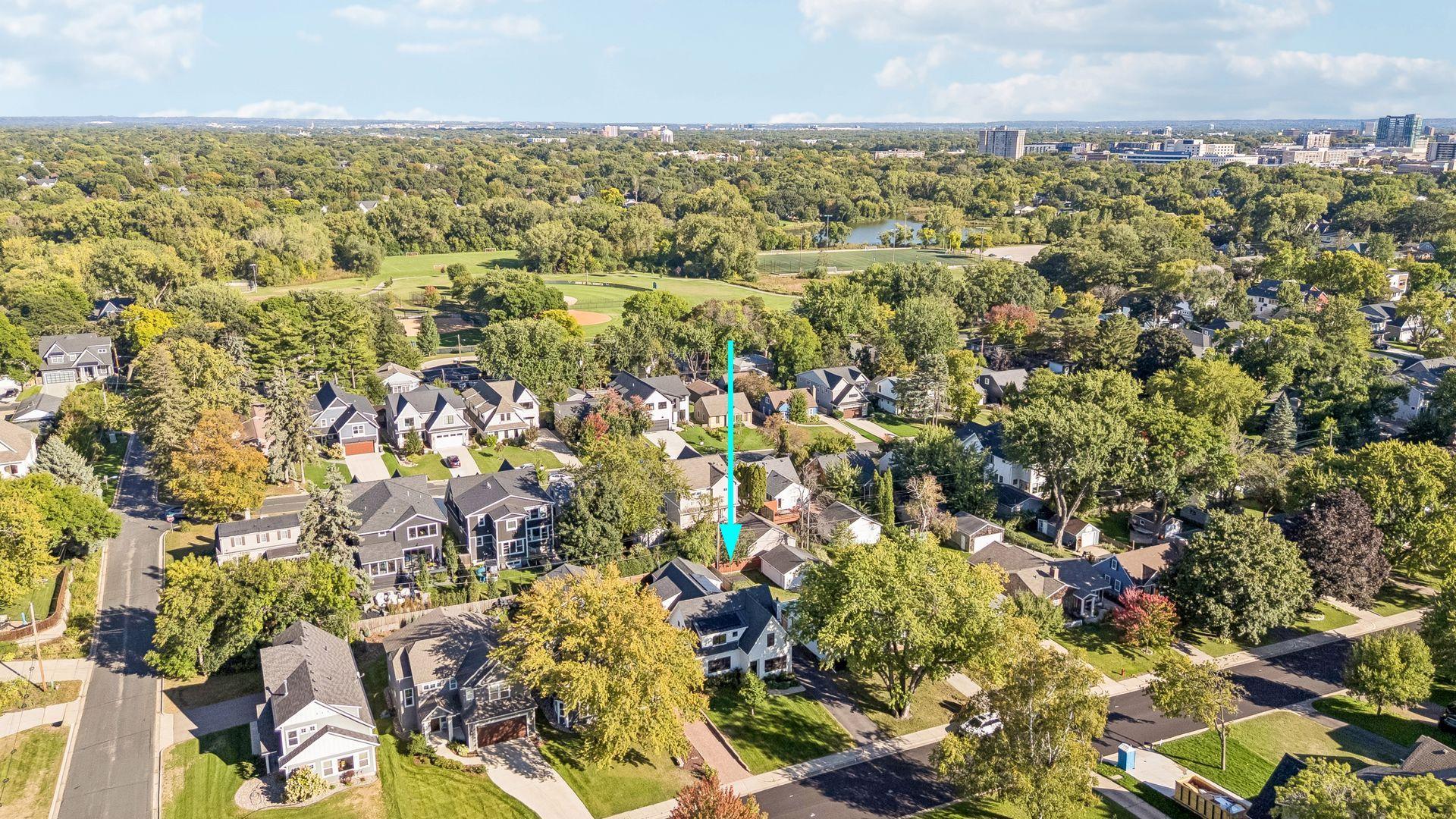 View of Residential at 5913 Wooddale Avenue, Edina MN 55424, Edina (43 of 47) - Mike Wilen | Minnesota Team Real Estate