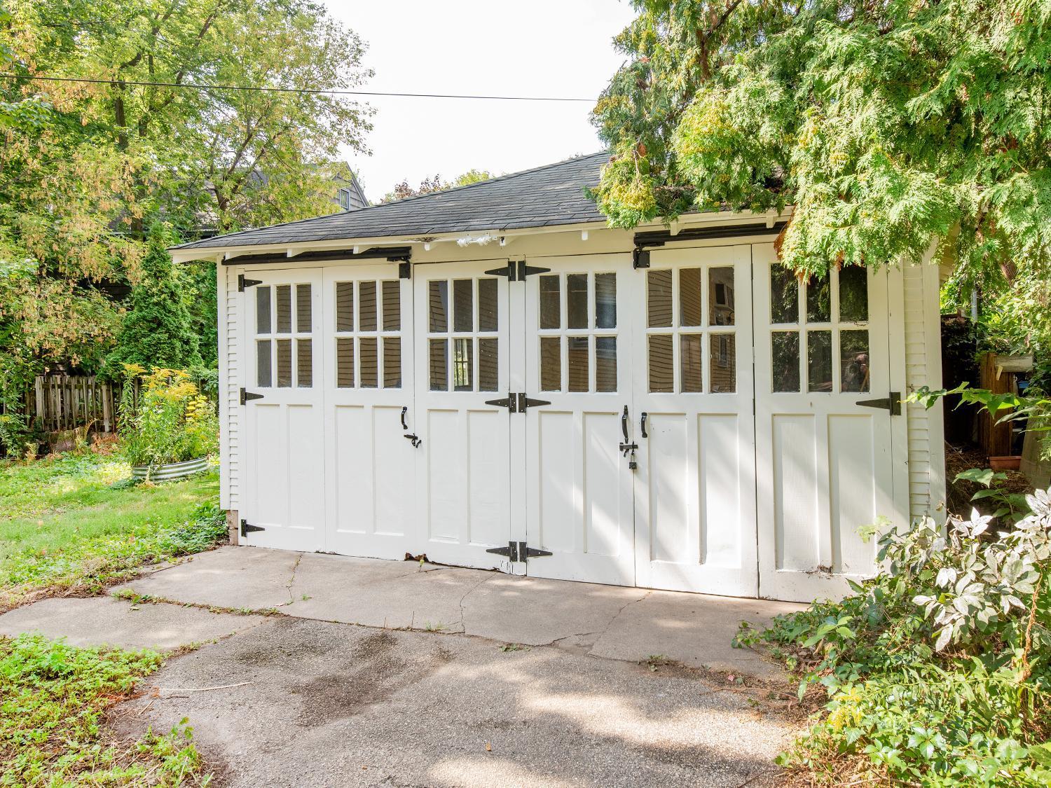 View of Residential at 92 Orlin Avenue, Minneapolis MN 55414, Minneapolis (22 of 29) - Mike Wilen | Minnesota Team Real Estate