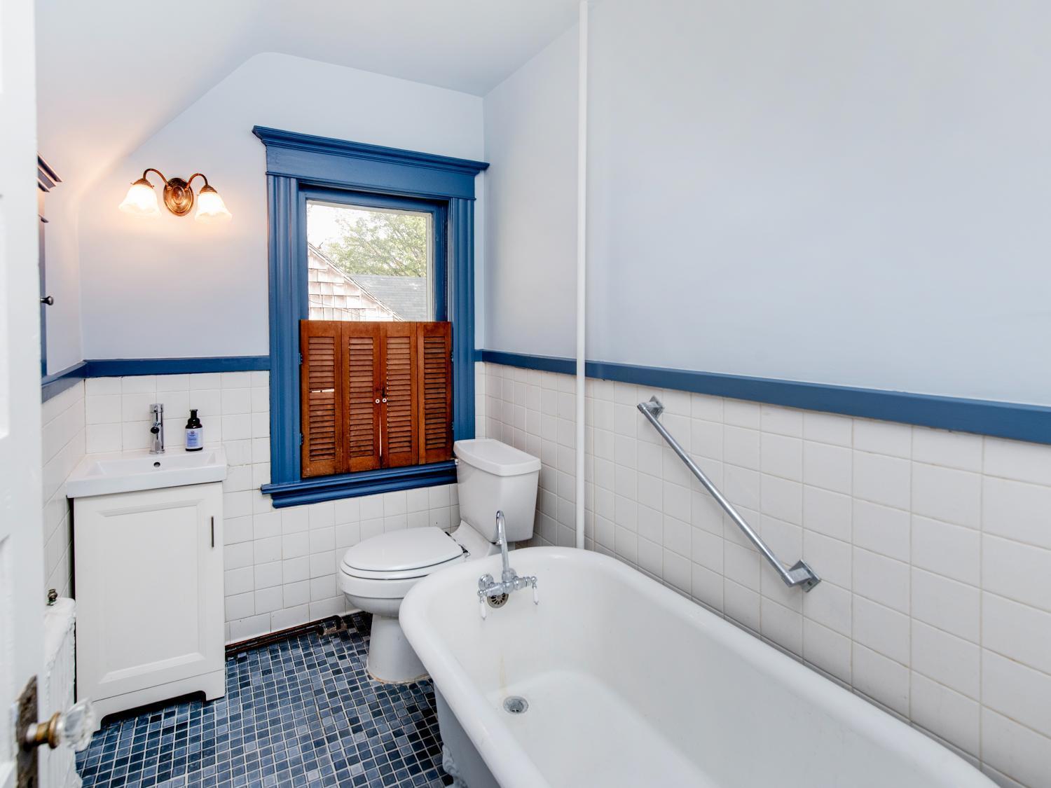 View of Residential at 92 Orlin Avenue, Minneapolis MN 55414, Minneapolis (19 of 29) - Mike Wilen | Minnesota Team Real Estate