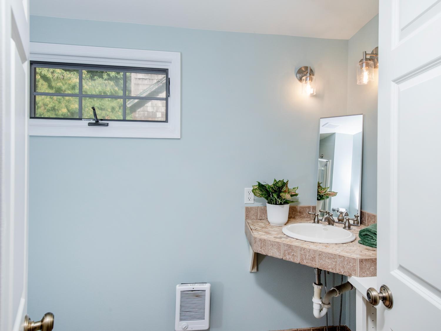 View of Residential at 92 Orlin Avenue, Minneapolis MN 55414, Minneapolis (11 of 29) - Mike Wilen | Minnesota Team Real Estate