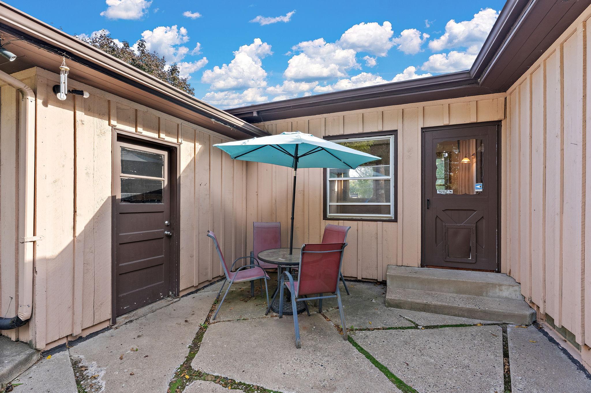 View of Residential at 1603 Frost Avenue, Maplewood MN 55109, Maplewood (27 of 29) - Mike Wilen | Minnesota Team Real Estate