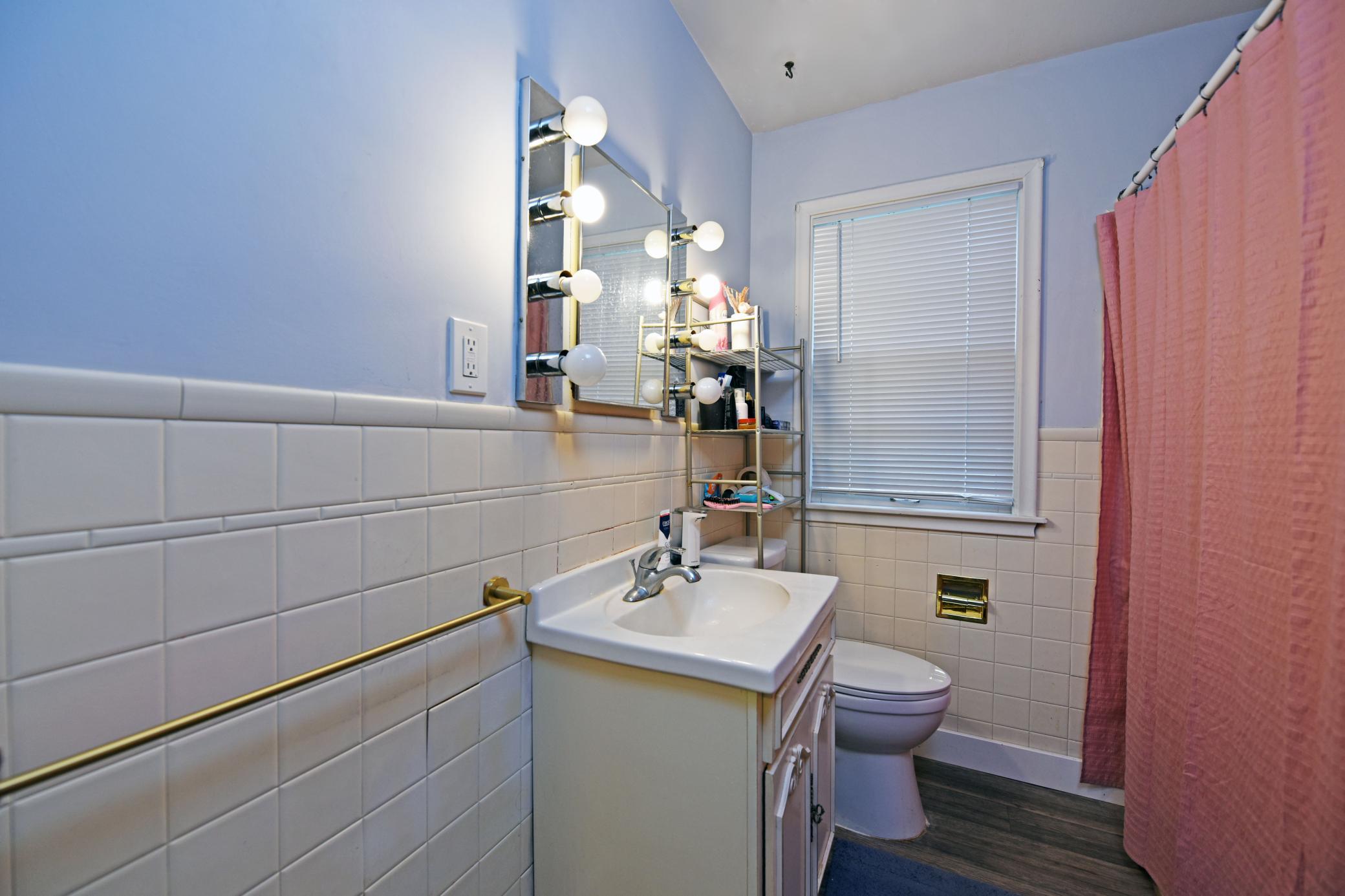 View of Residential at 729 Rose Avenue, Saint Paul MN 55106, Saint Paul (13 of 32) - Mike Wilen | Minnesota Team Real Estate
