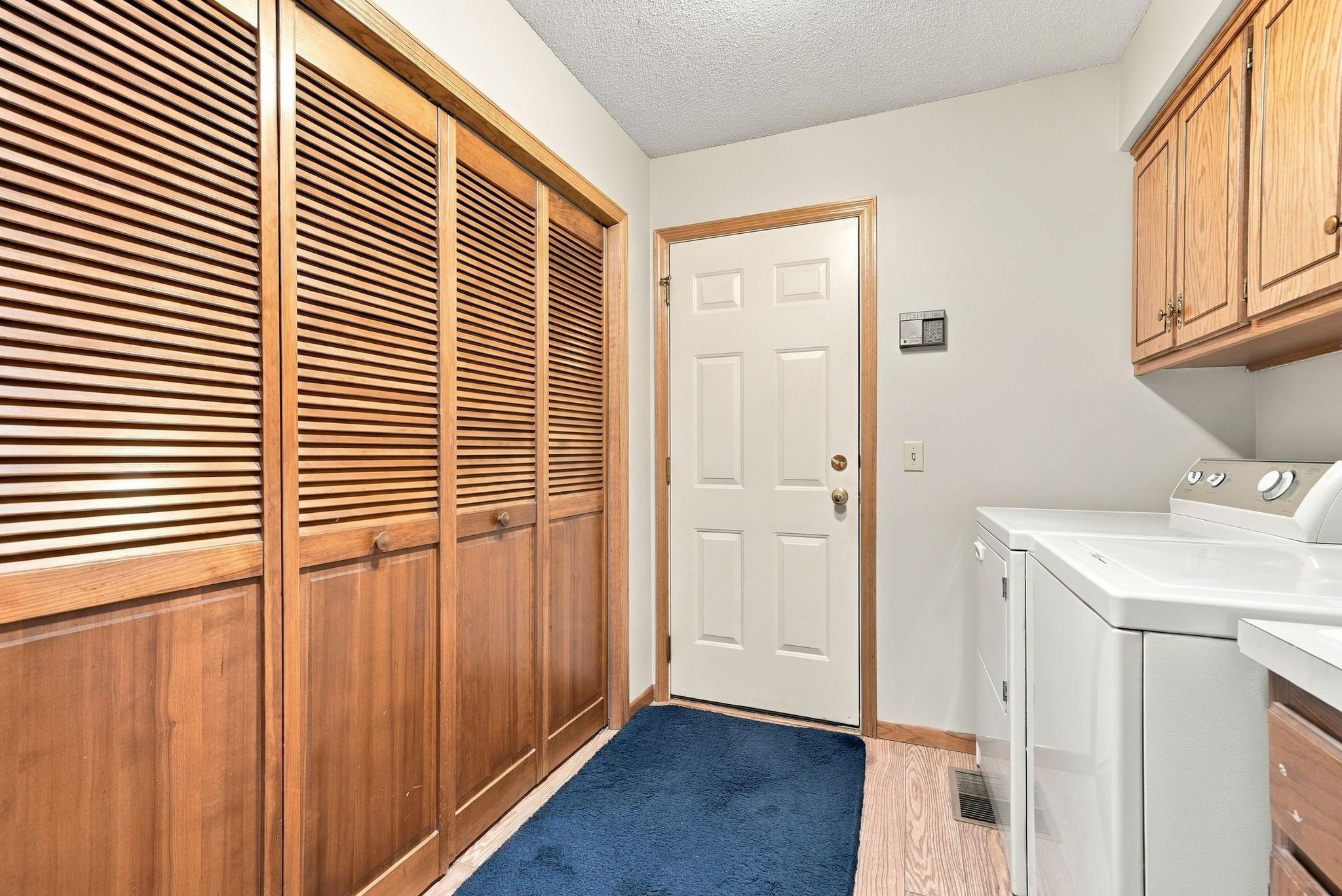 View of Residential at 1053 Royal Court, Shoreview MN 55126, Shoreview (34 of 42) - Mike Wilen | Minnesota Team Real Estate