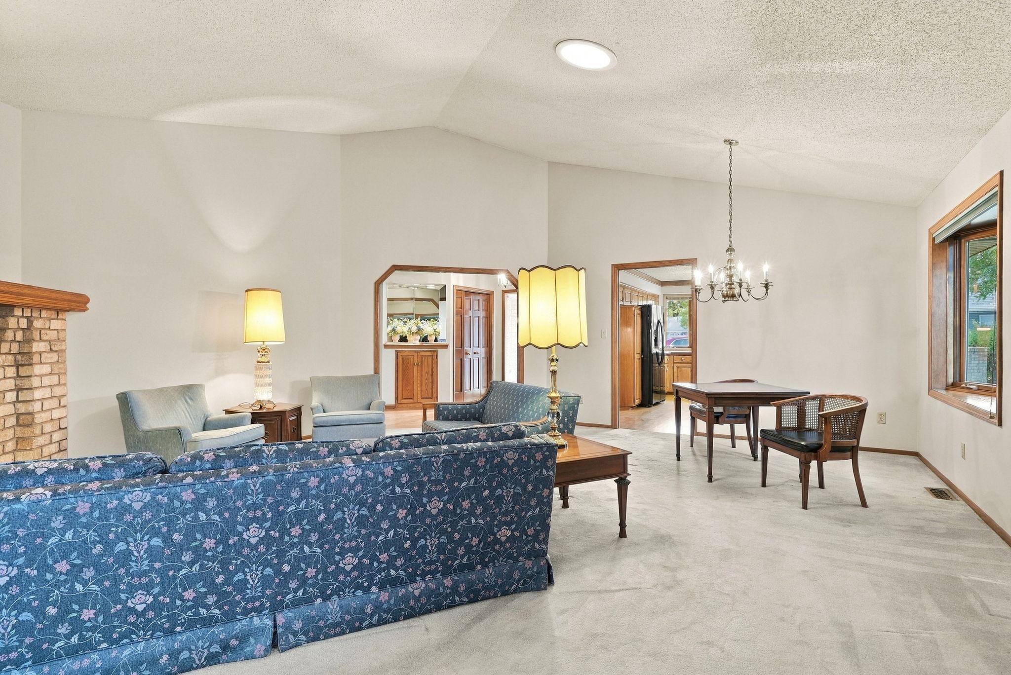 View of Residential at 1053 Royal Court, Shoreview MN 55126, Shoreview (10 of 42) - Mike Wilen | Minnesota Team Real Estate