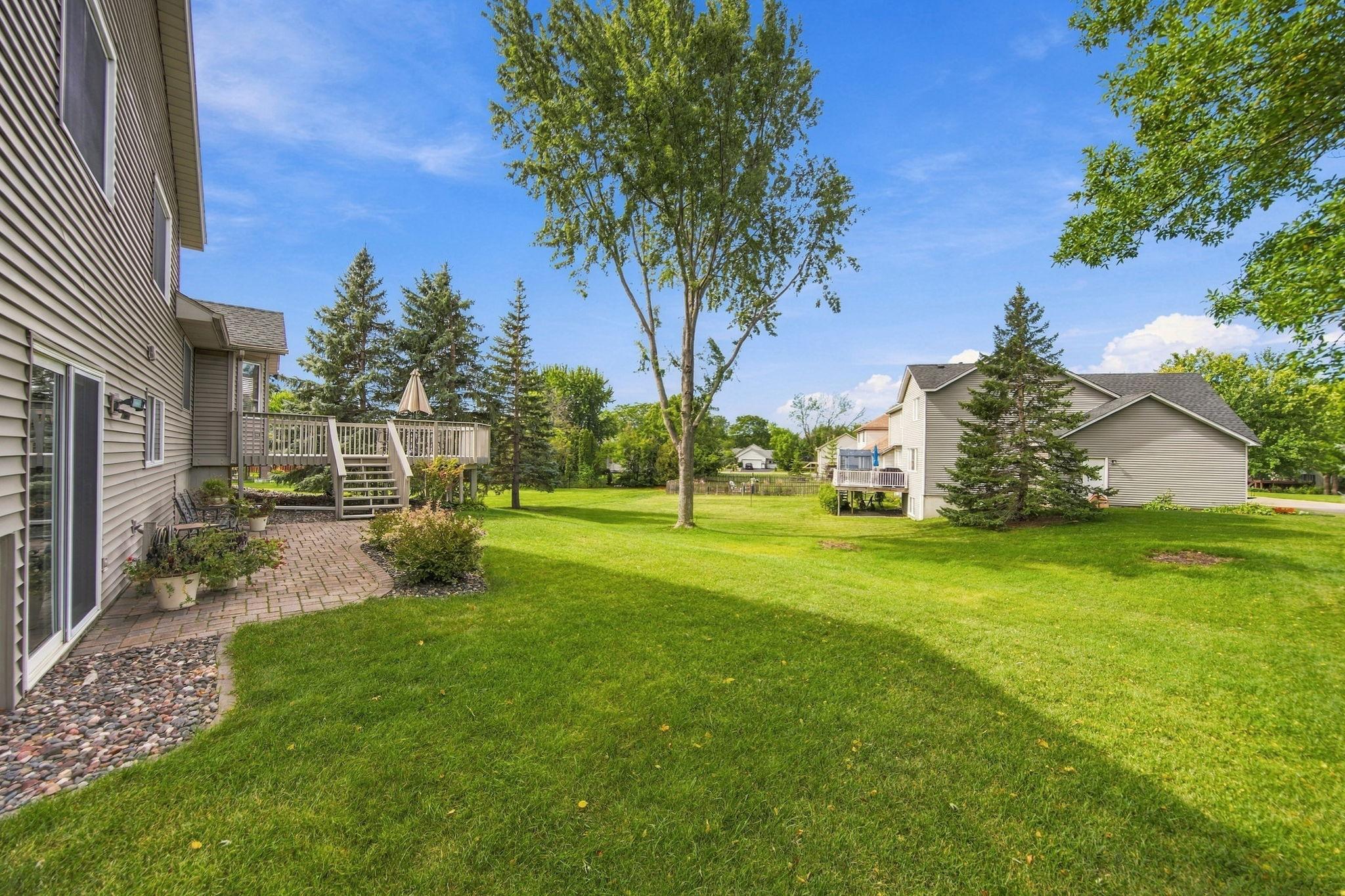View of Residential at 3875 Walnut Grove Lane, Plymouth MN 55446, Plymouth (31 of 37) - Mike Wilen | Minnesota Team Real Estate