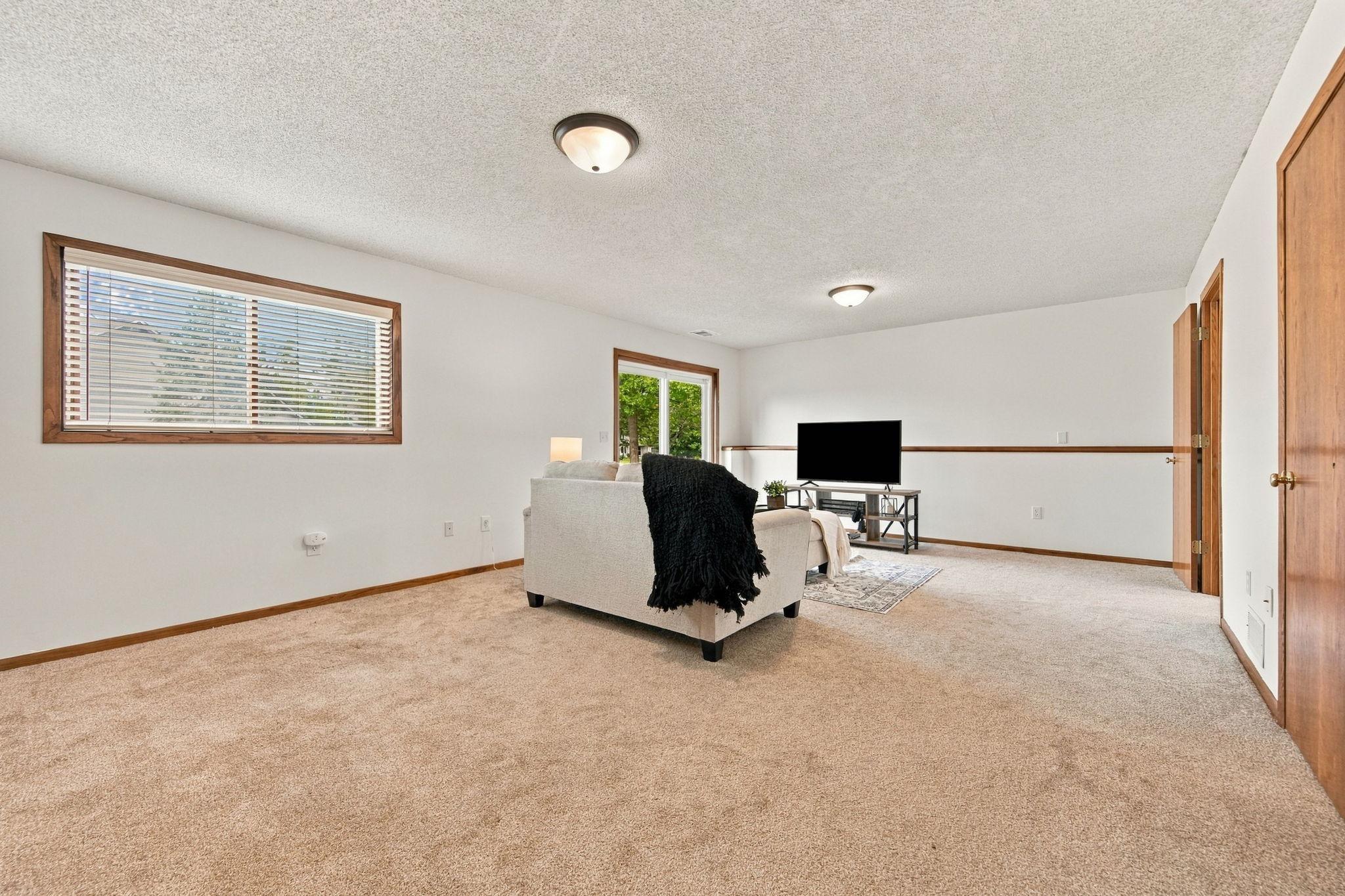 View of Residential at 3875 Walnut Grove Lane, Plymouth MN 55446, Plymouth (25 of 37) - Mike Wilen | Minnesota Team Real Estate