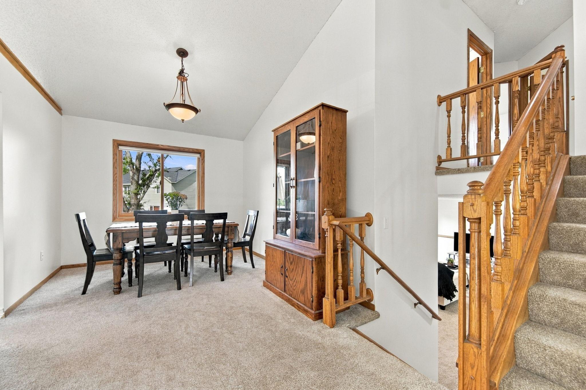 View of Residential at 3875 Walnut Grove Lane, Plymouth MN 55446, Plymouth (10 of 37) - Mike Wilen | Minnesota Team Real Estate