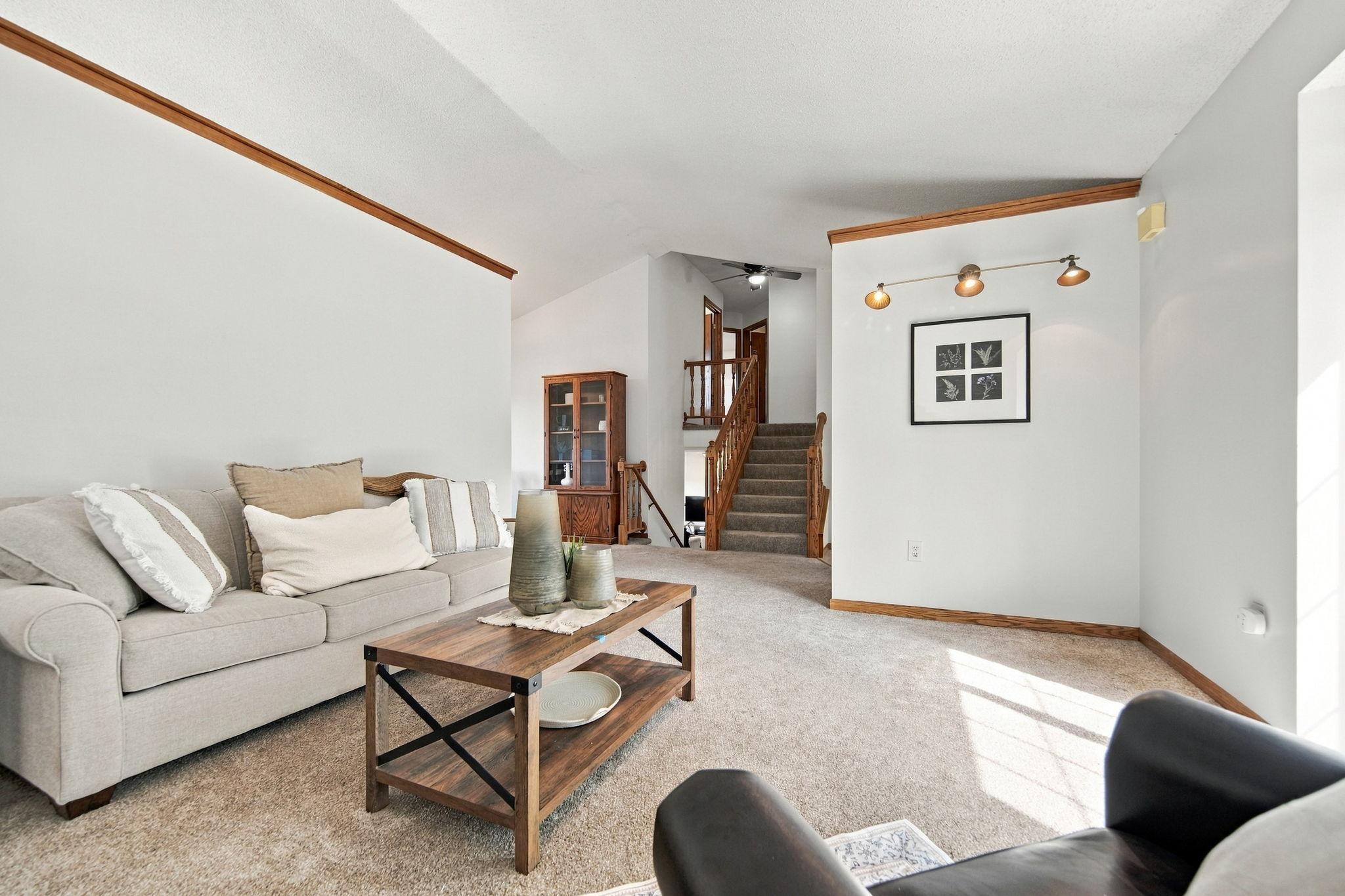 View of Residential at 3875 Walnut Grove Lane, Plymouth MN 55446, Plymouth (8 of 37) - Mike Wilen | Minnesota Team Real Estate
