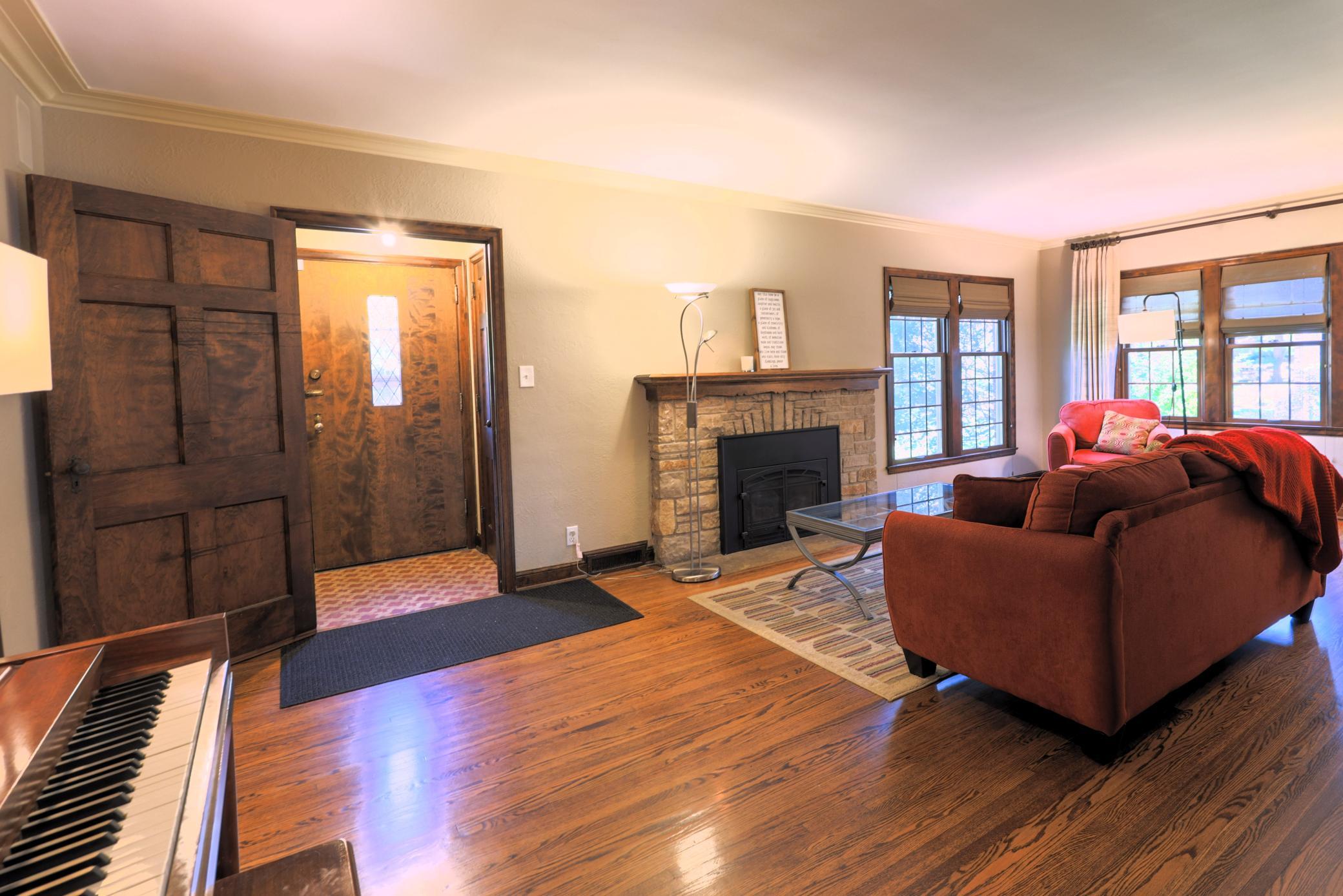 View of Residential at 1848 Pinehurst Avenue, Saint Paul MN 55116, Saint Paul (9 of 38) - Mike Wilen | Minnesota Team Real Estate