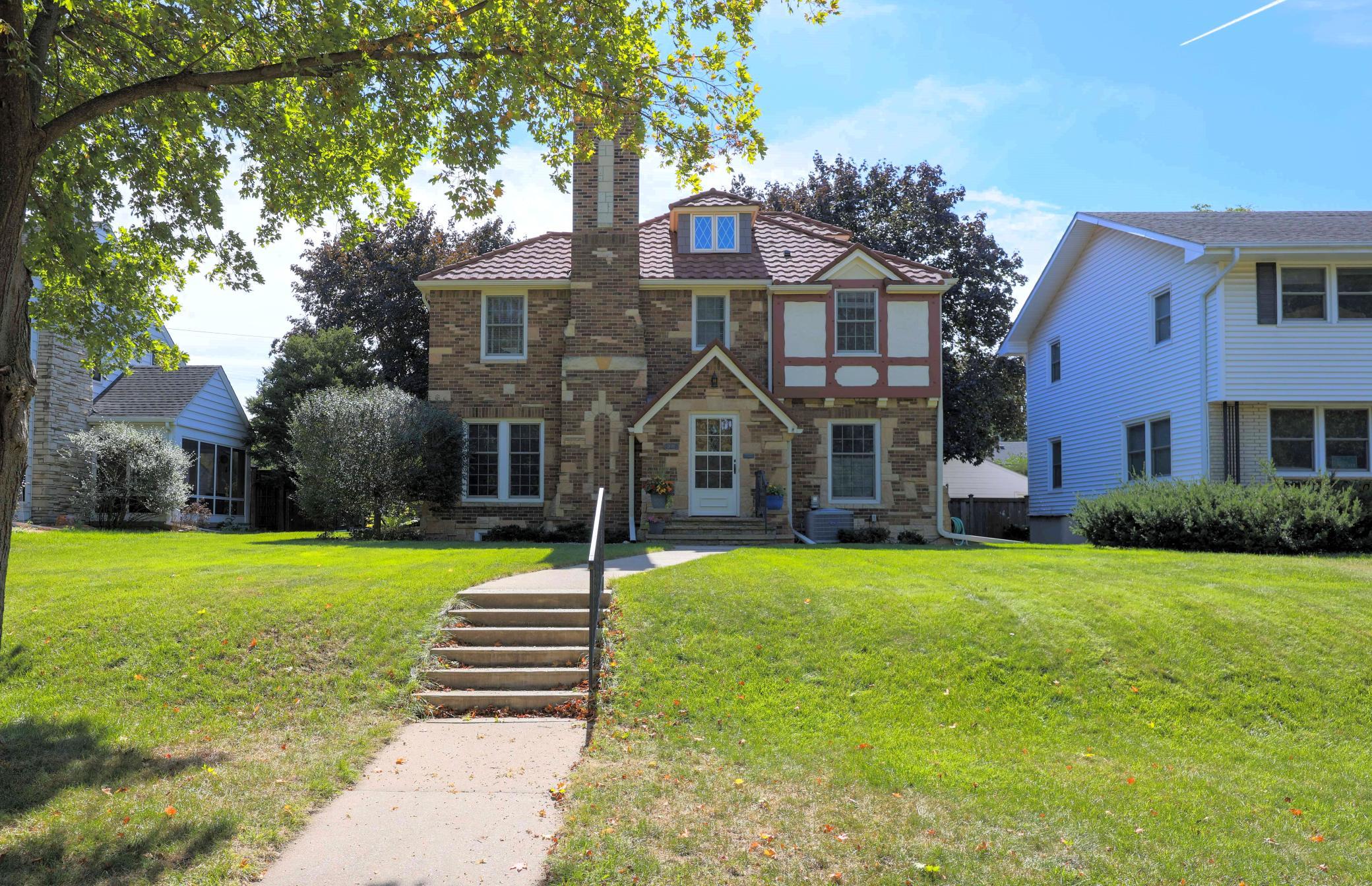 View of Single Family at 1848 Pinehurst Avenue, Saint Paul - Mike Wilen | Minnesota Team Real Estate