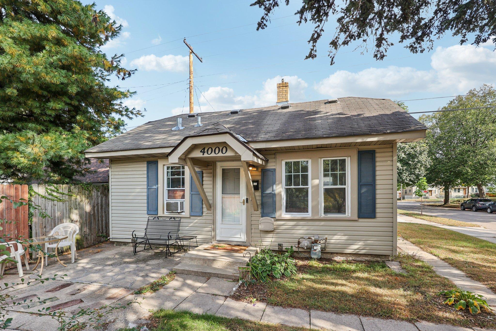 View of Single Family at 4000 Sheridan Avenue, Minneapolis - Mike Wilen | Minnesota Team Real Estate