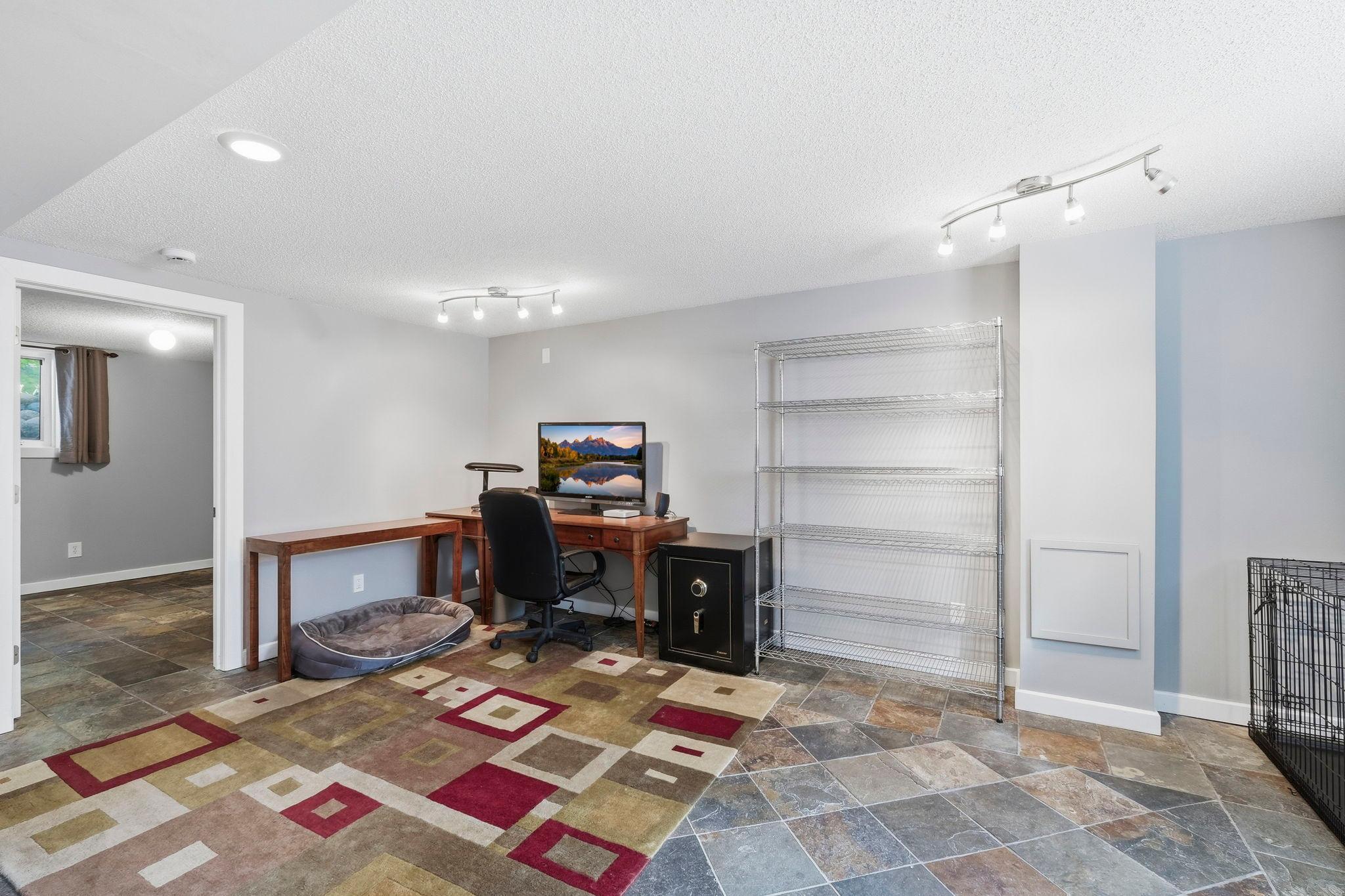View of Residential at 1805 Oakview Lane, Plymouth MN 55441, Plymouth (26 of 52) - Mike Wilen | Minnesota Team Real Estate