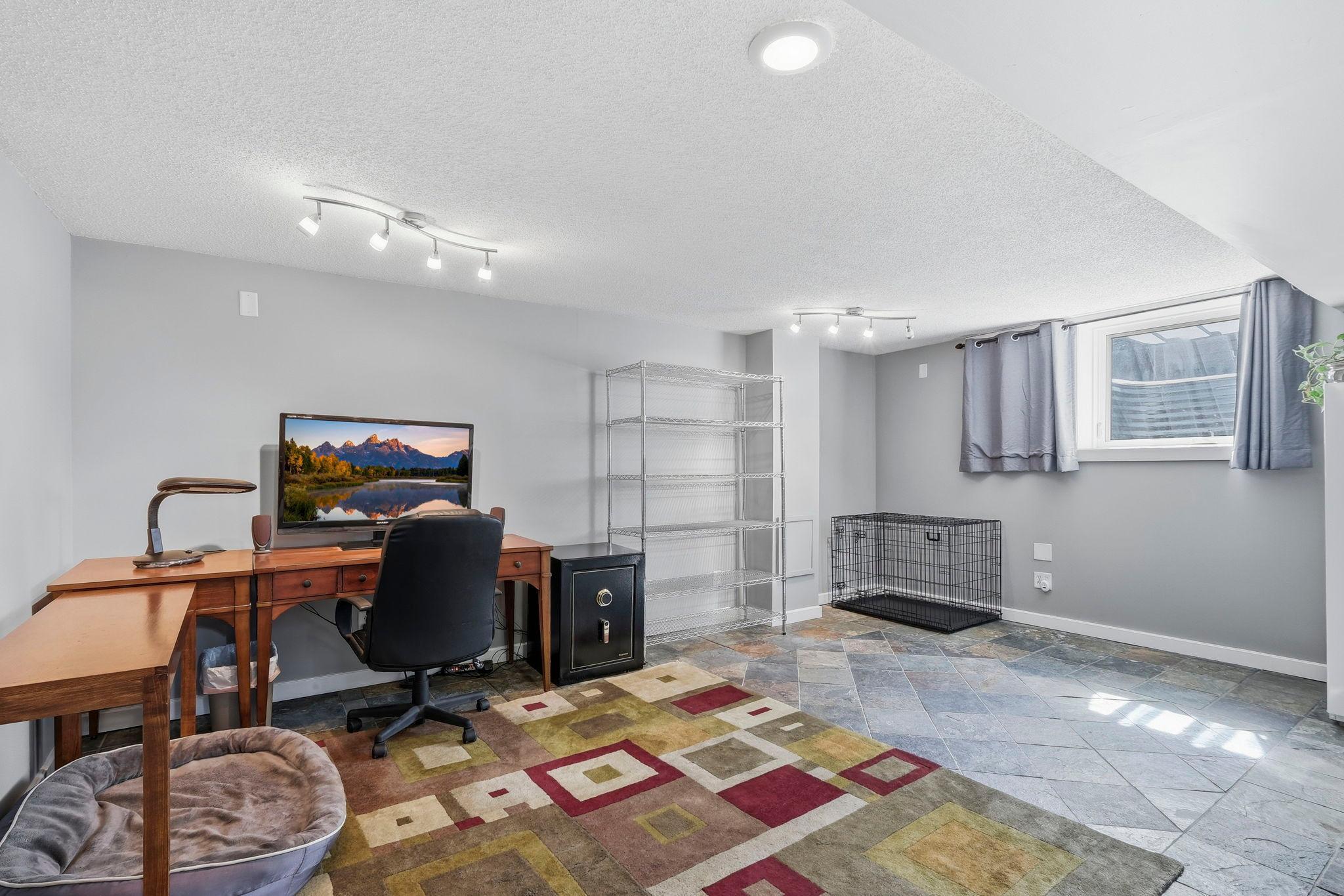 View of Residential at 1805 Oakview Lane, Plymouth MN 55441, Plymouth (25 of 52) - Mike Wilen | Minnesota Team Real Estate