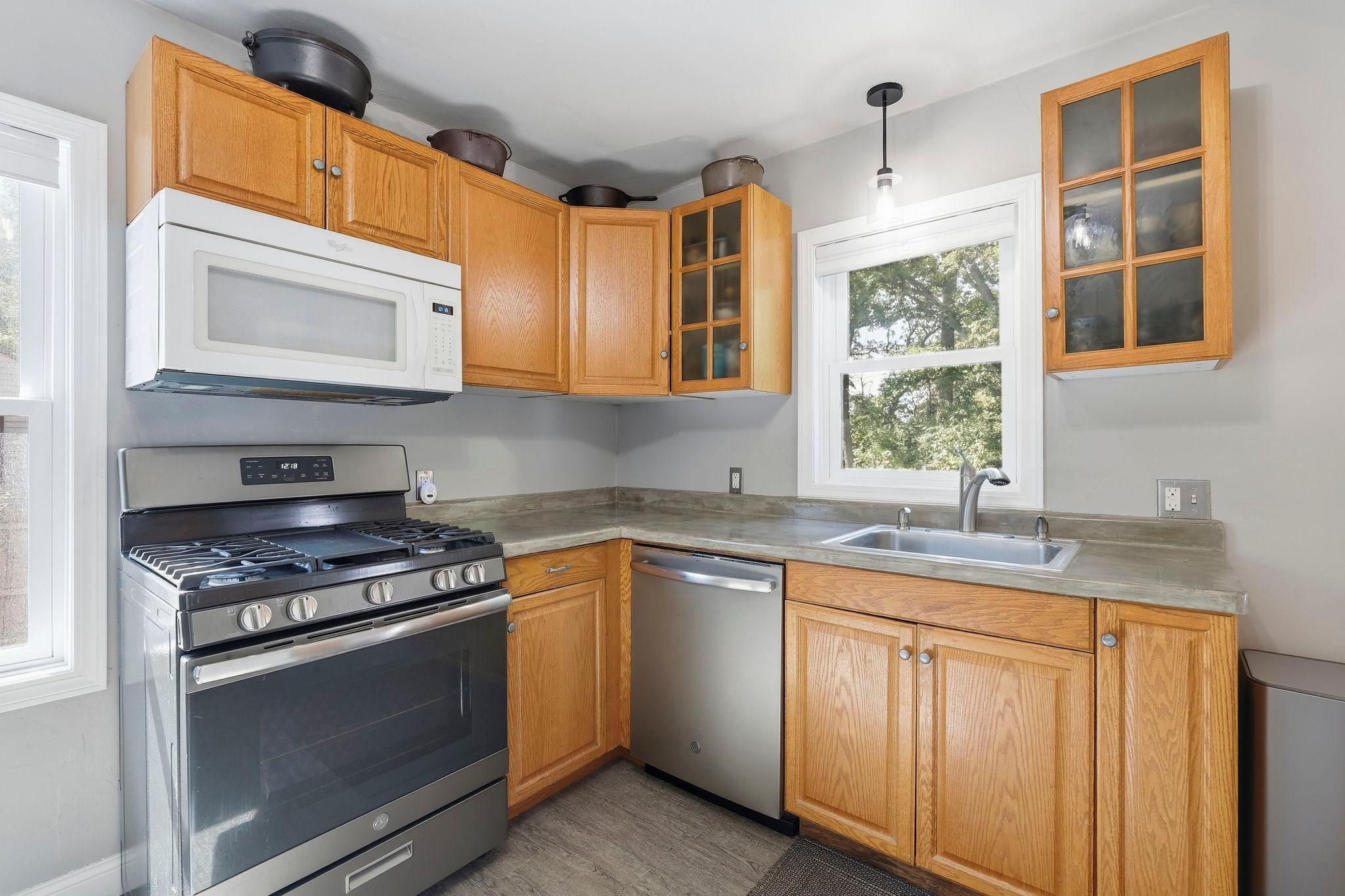 View of Residential at 1805 Oakview Lane, Plymouth MN 55441, Plymouth (9 of 52) - Mike Wilen | Minnesota Team Real Estate