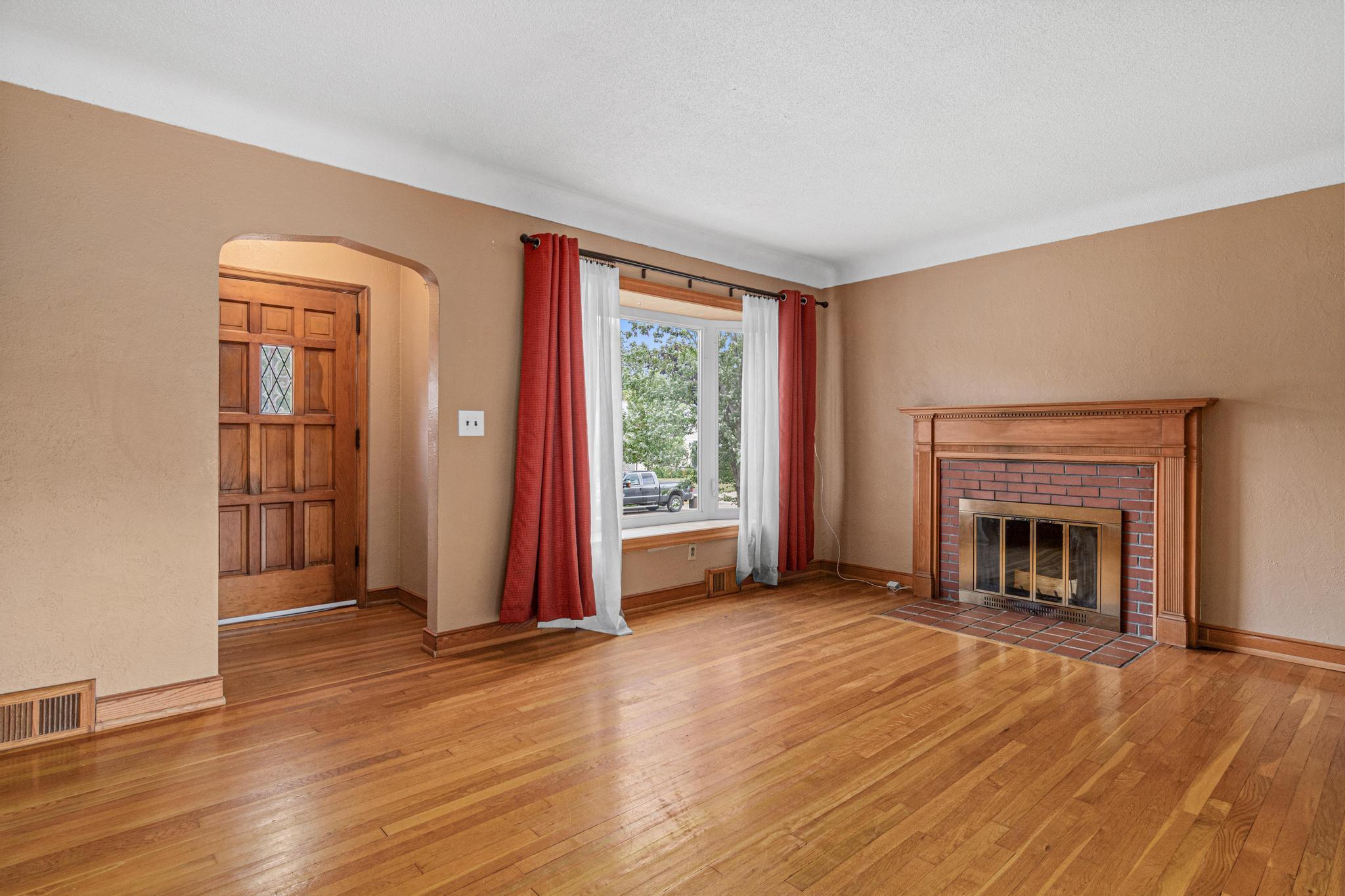 View of Residential at 1639 Chamber Street, Saint Paul MN 55106, Saint Paul (2 of 23) - Mike Wilen | Minnesota Team Real Estate