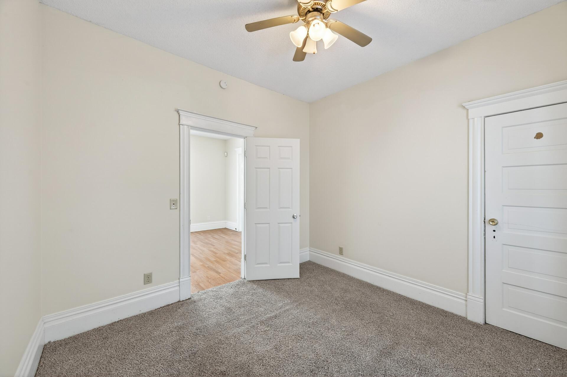 View of Residential Income at 2622 4th Street, Minneapolis MN 55411, Minneapolis (19 of 45) - Mike Wilen | Minnesota Team Real Estate