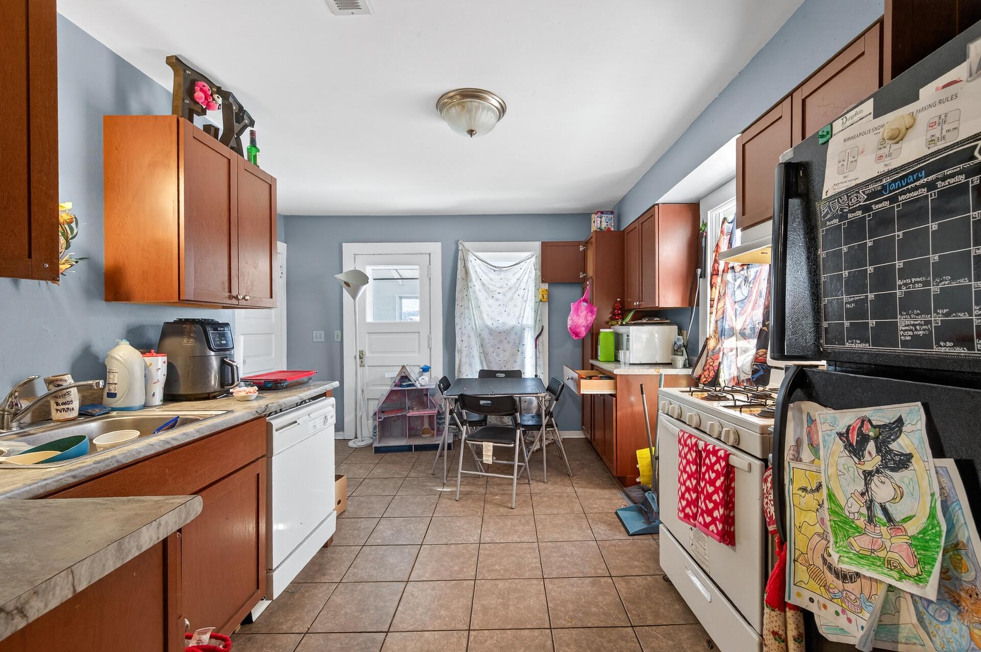 View of Residential Income at 2622 4th Street, Minneapolis MN 55411, Minneapolis (28 of 45) - Mike Wilen | Minnesota Team Real Estate
