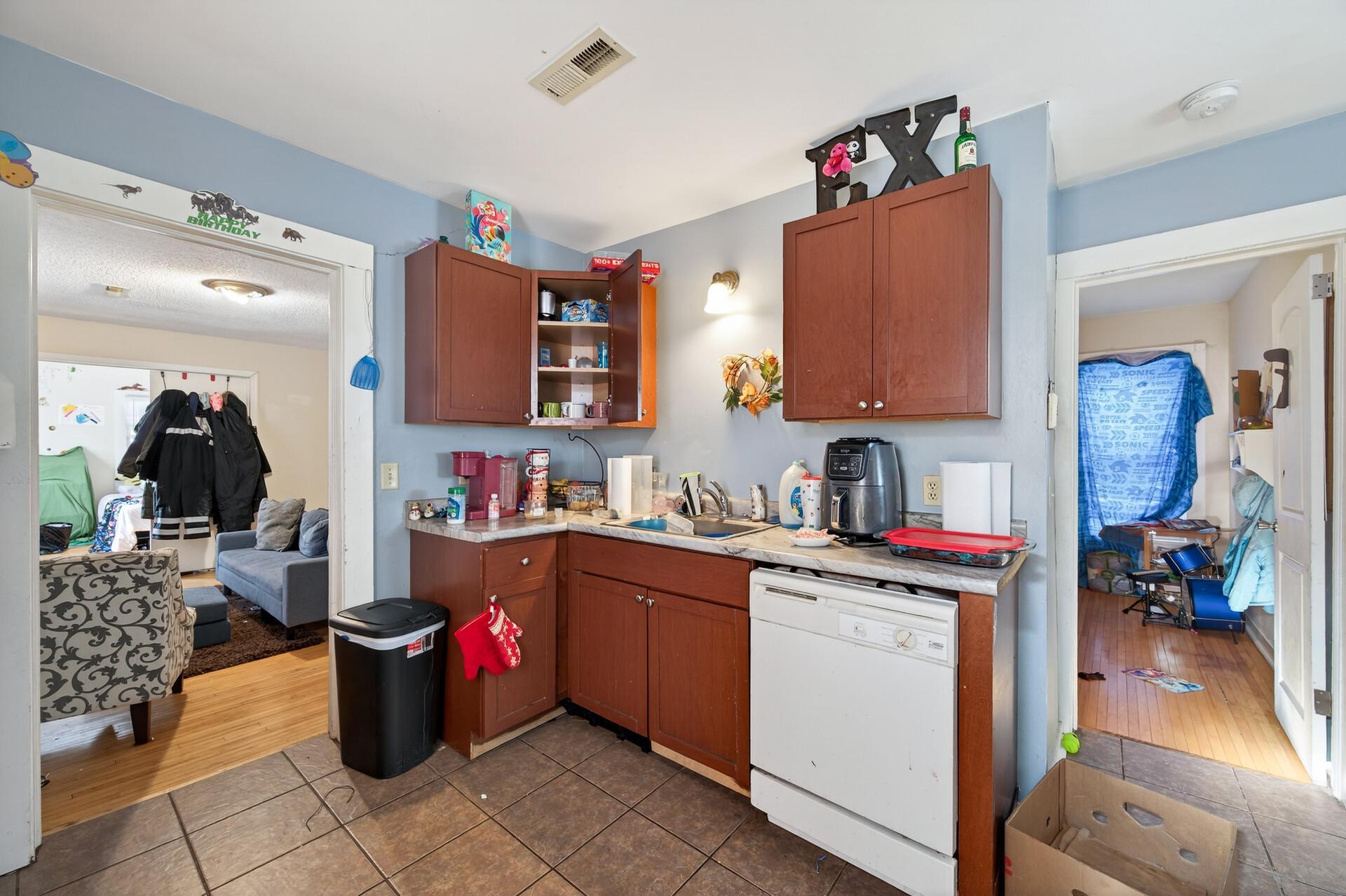 View of Residential Income at 2622 4th Street, Minneapolis MN 55411, Minneapolis (31 of 45) - Mike Wilen | Minnesota Team Real Estate