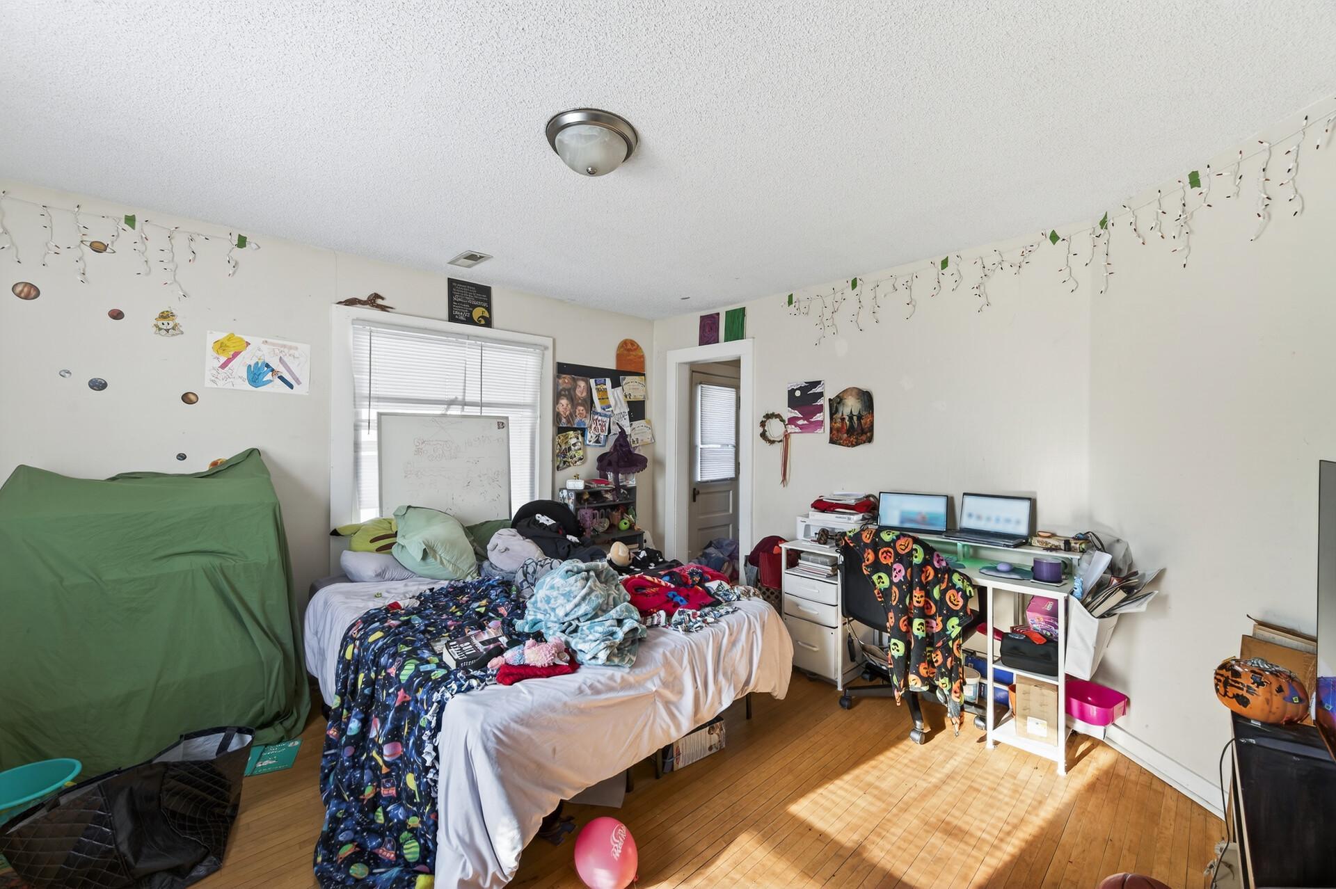 View of Residential Income at 2622 4th Street, Minneapolis MN 55411, Minneapolis (32 of 45) - Mike Wilen | Minnesota Team Real Estate