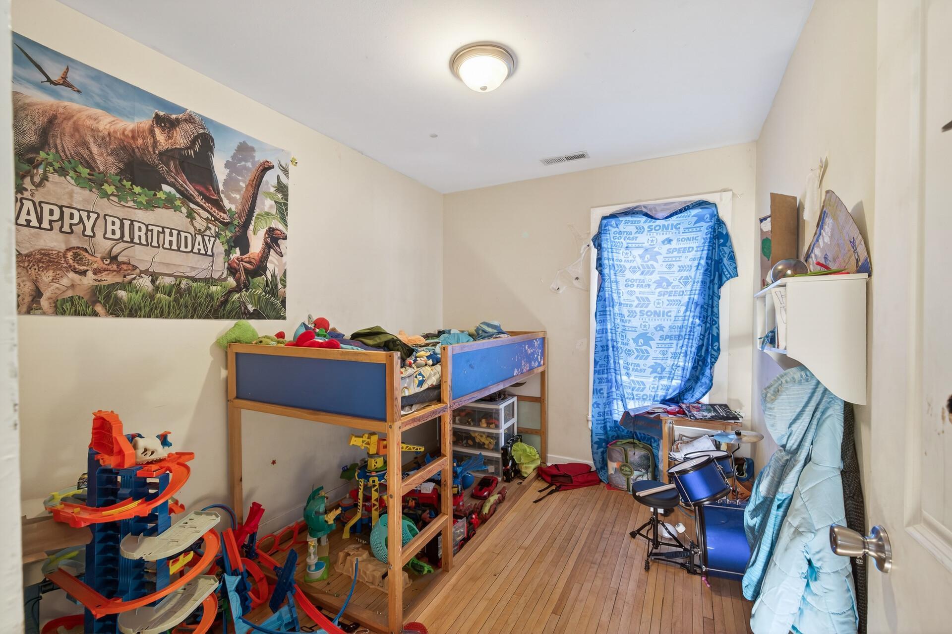 View of Residential Income at 2622 4th Street, Minneapolis MN 55411, Minneapolis (37 of 45) - Mike Wilen | Minnesota Team Real Estate