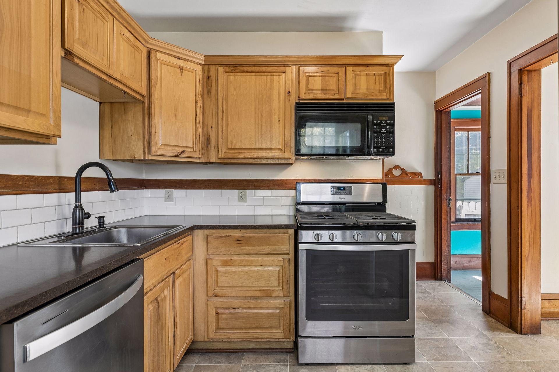 View of Residential at 1960 Ivy Avenue, Saint Paul MN 55119, Saint Paul (10 of 25) - Mike Wilen | Minnesota Team Real Estate