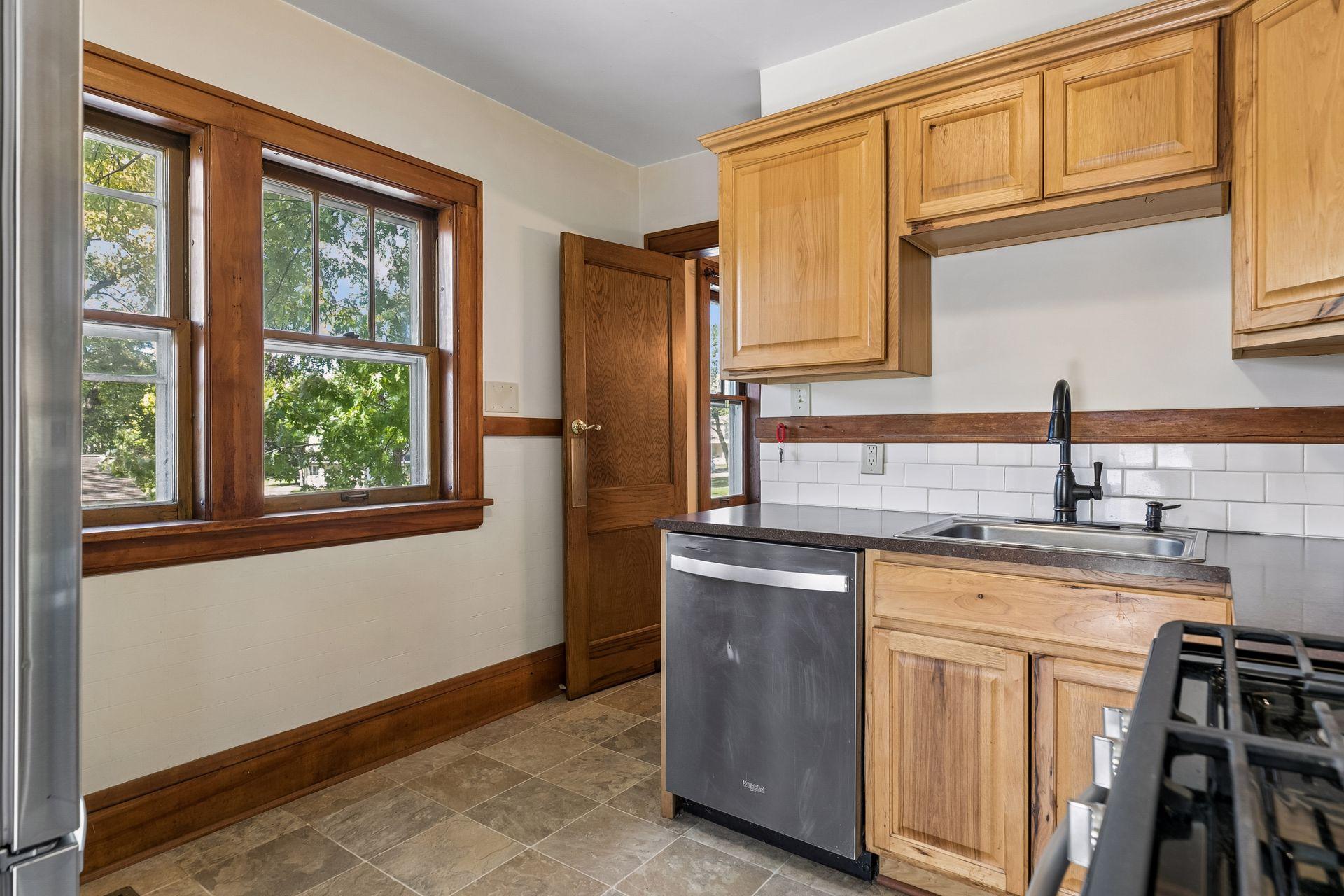 View of Residential at 1960 Ivy Avenue, Saint Paul MN 55119, Saint Paul (9 of 25) - Mike Wilen | Minnesota Team Real Estate