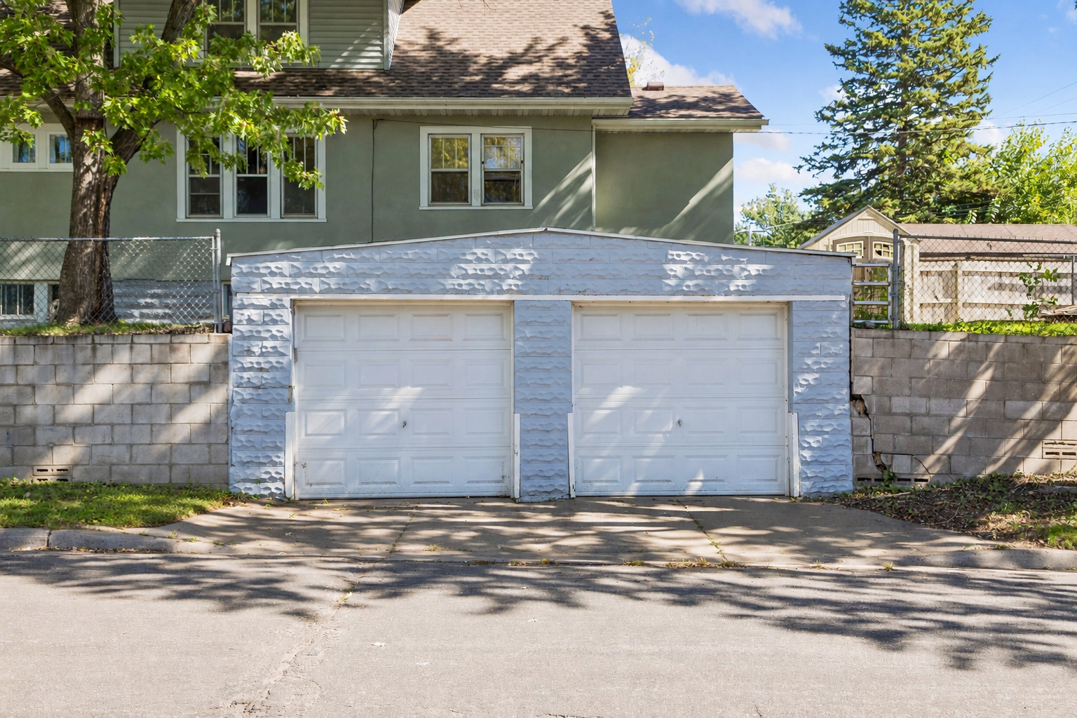 View of Residential at 1960 Ivy Avenue, Saint Paul MN 55119, Saint Paul (26 of 27) - Mike Wilen | Minnesota Team Real Estate
