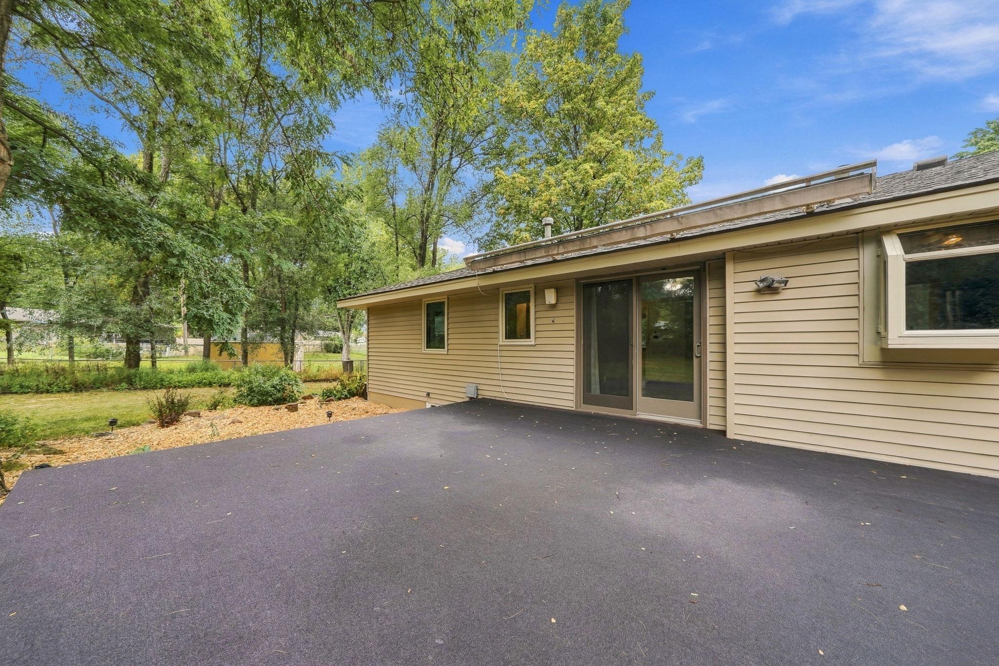 View of Residential at 10248 Washburn Circle, Bloomington MN 55431, Bloomington (39 of 40) - Mike Wilen | Minnesota Team Real Estate