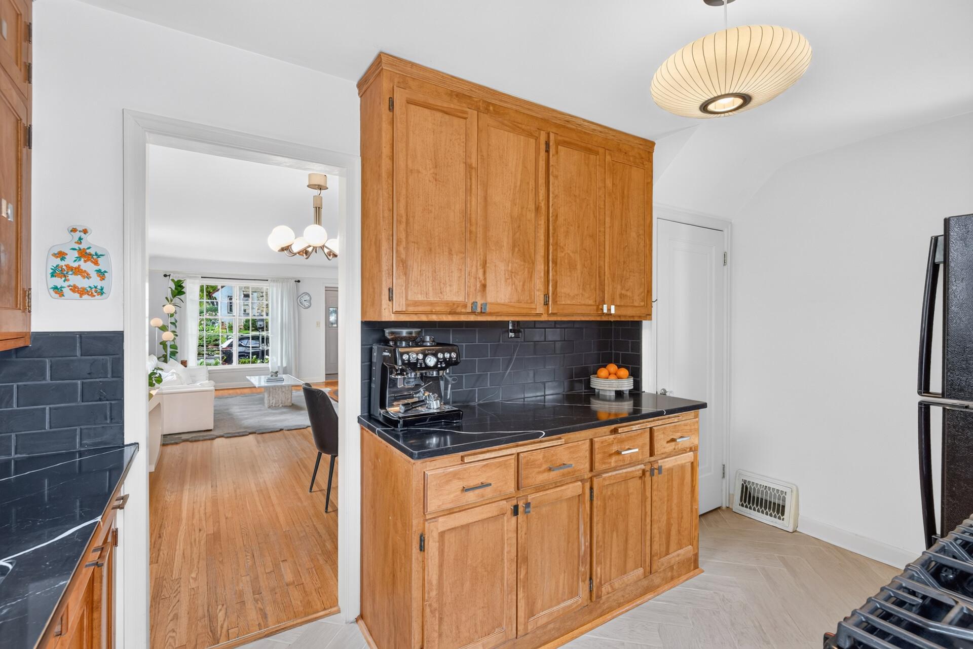 View of Residential at 4430 Oliver Avenue, Minneapolis MN 55412, Minneapolis (7 of 39) - Mike Wilen | Minnesota Team Real Estate