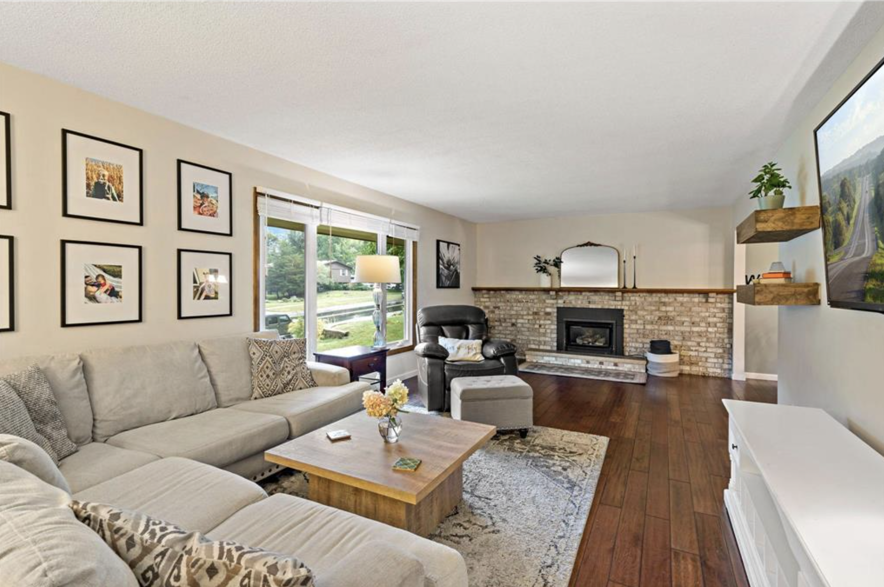 View of Residential at 12708 Parkwood Drive, Burnsville MN 55337, Burnsville (6 of 35) - Mike Wilen | Minnesota Team Real Estate