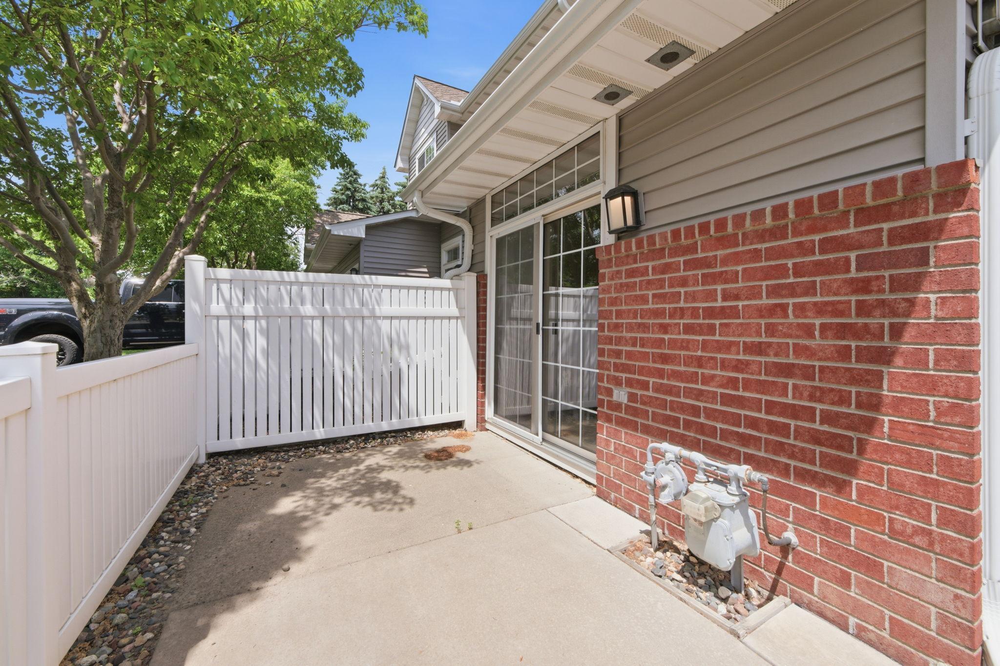 View of Residential at 14172 Plymouth Avenue #28, Burnsville MN 55337, Burnsville (20 of 21) - Mike Wilen | Minnesota Team Real Estate