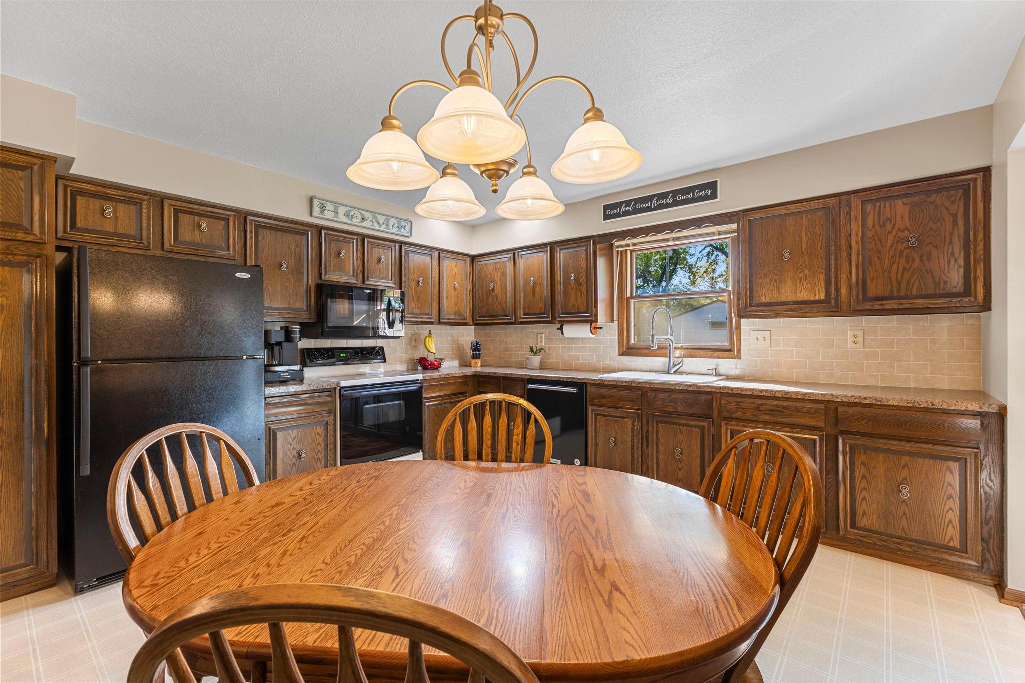 View of Residential at 6733 Willow Lane, Brooklyn Center MN 55430, Brooklyn Center (19 of 72) - Mike Wilen | Minnesota Team Real Estate