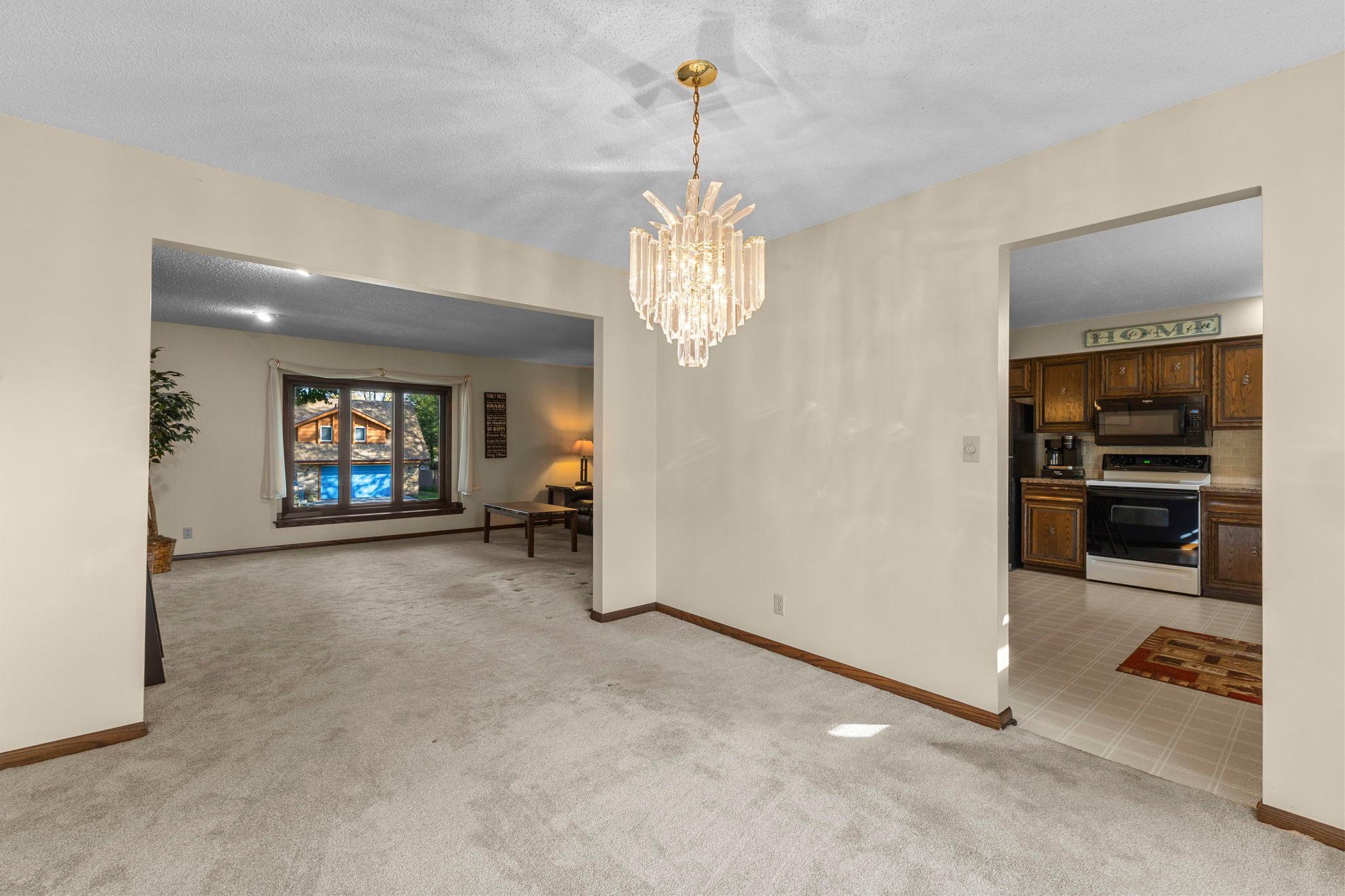 View of Residential at 6733 Willow Lane, Brooklyn Center MN 55430, Brooklyn Center (17 of 72) - Mike Wilen | Minnesota Team Real Estate