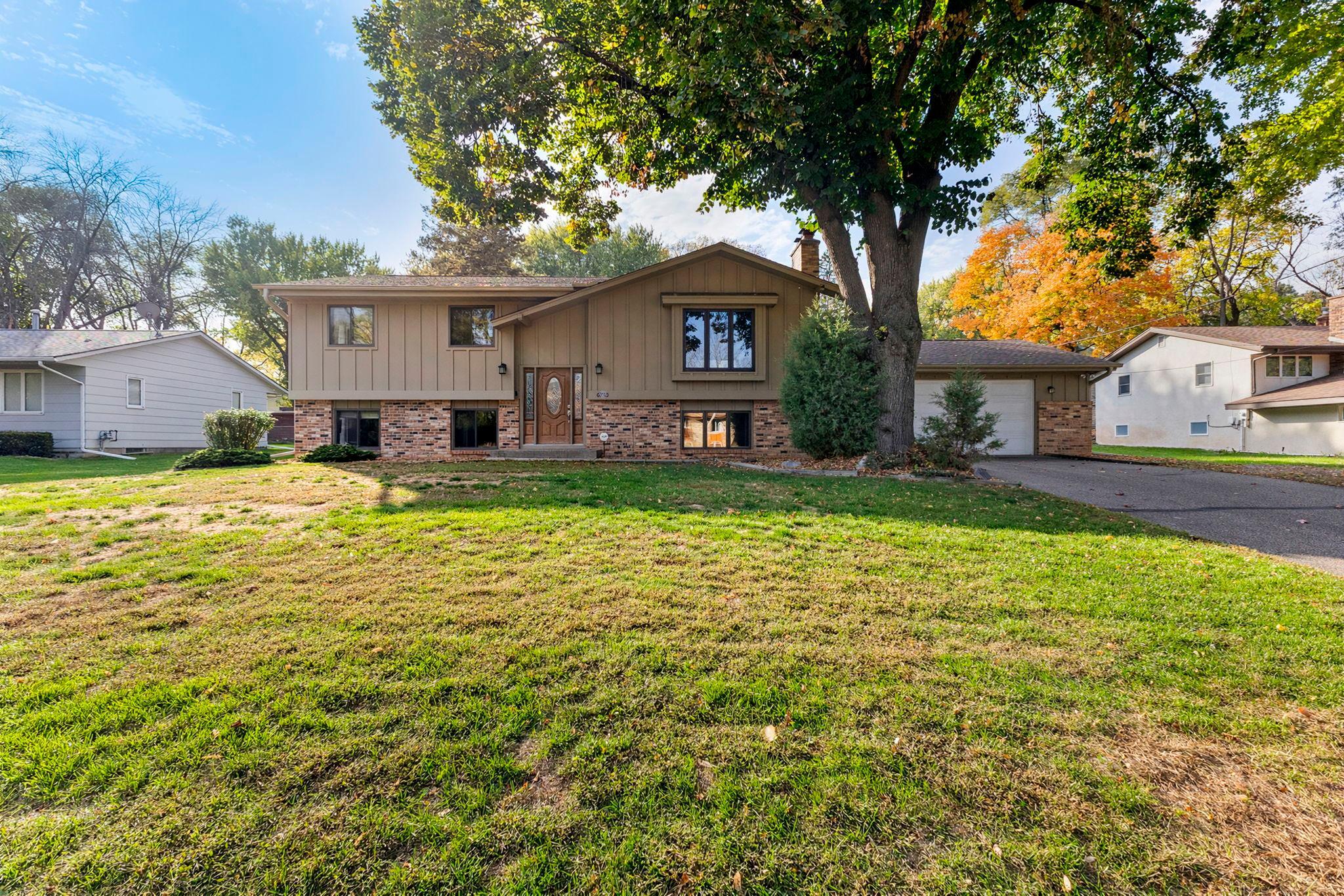 View of Residential at 6733 Willow Lane, Brooklyn Center MN 55430, Brooklyn Center (5 of 72) - Mike Wilen | Minnesota Team Real Estate